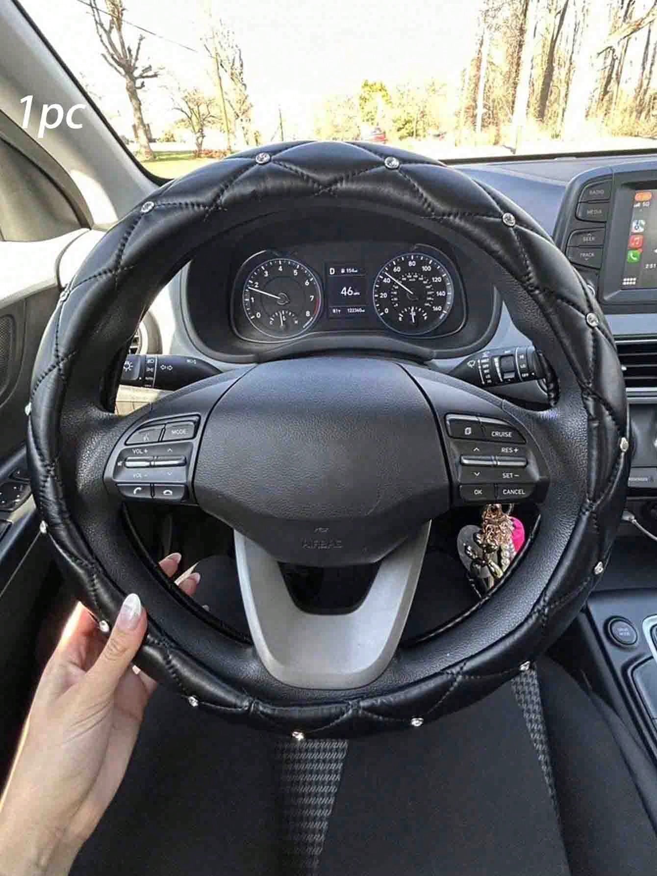 1pc Diamond Leather Shiny Universal Car Steering Wheel Cover 15 Inch- Black & White
