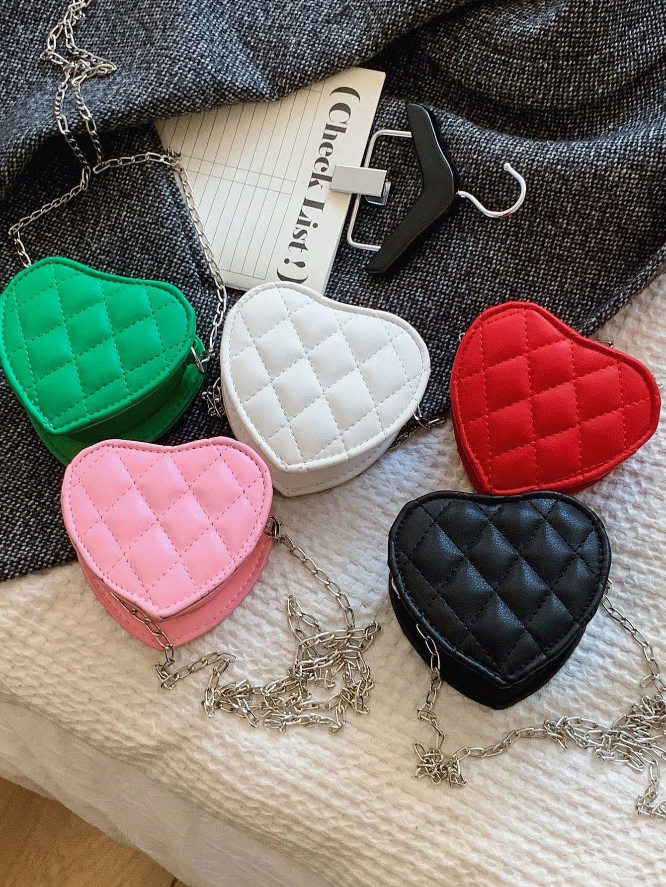 1pc Zipper Closure New Fashionable Embroidered Chain Heart-Shaped Shoulder Bag, Unique Rhombus Crossbody Bag For Girls