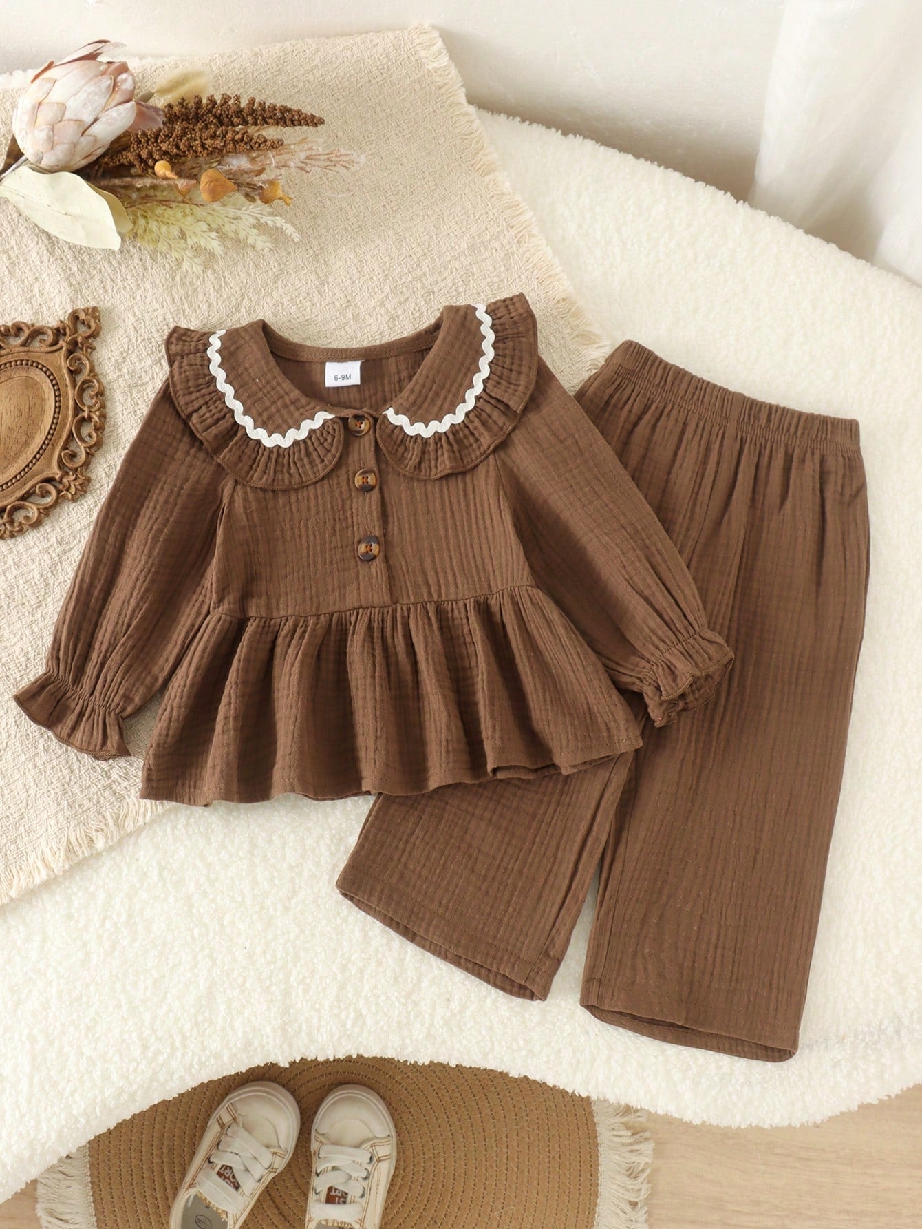 2pcs Baby Girl Mori Style Vintage Brown Peter Pan Collar Long Sleeve Top & Matching Loose Wide Leg Pants Set, Lightweight For Spring/Autumn