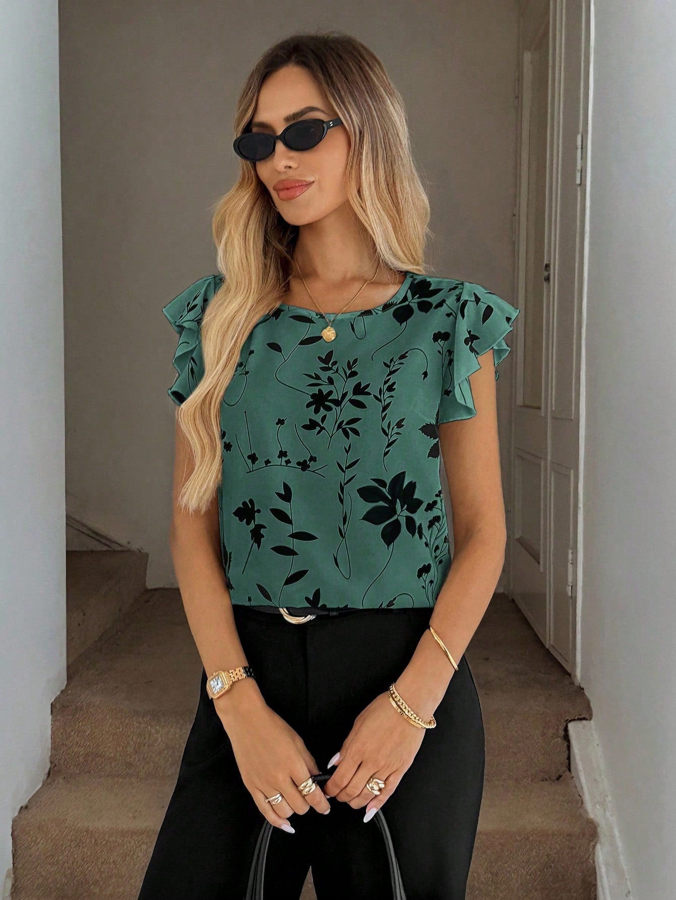 Easowa Spring Silhouette Flower Print Ruffle Hem Round Neck Women Blouse Cap Sleeve Tops For Summer Casual Top Floral