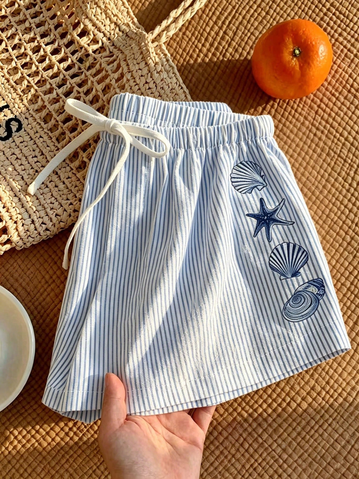 Franclia Women's Drawstring Waist Striped Casual Loose Shorts