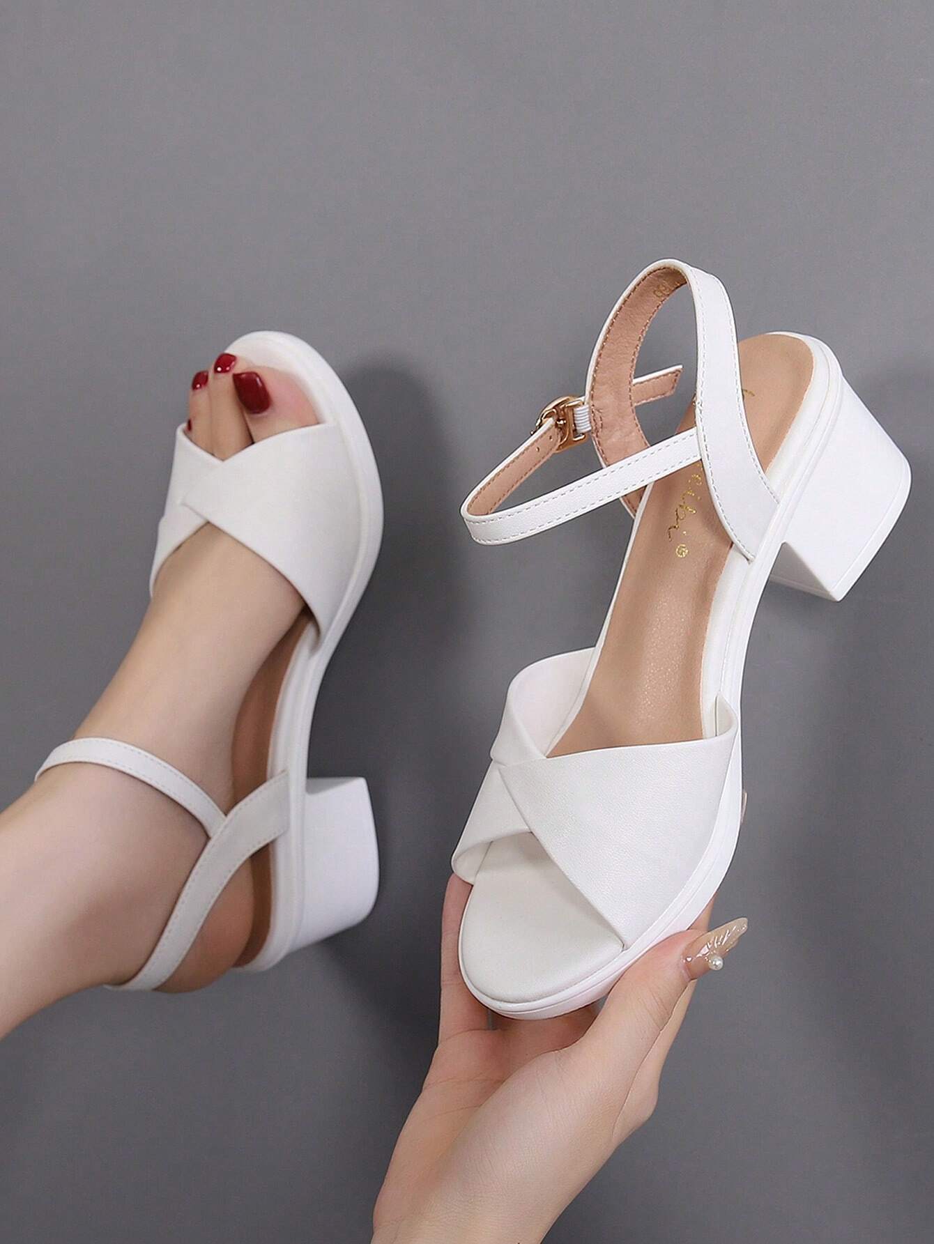 Summer New Peep-Toe Open Toe Chunky Heel White Women's High Heel Sandals