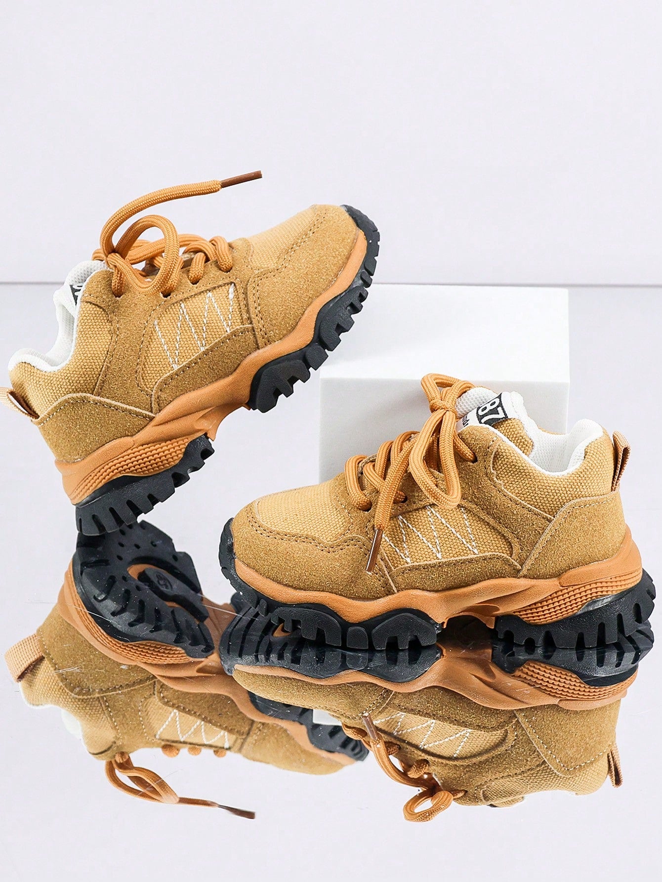 1 Pair Baby Sports Shoes Spring/Autumn Fashion New Children's White Shoes Soft Sole Anti-Slip Boys Casual Sneakers Breathable Shoes Soft Upper Breathable Sports Shoes, Suitable For Boys And Girls- Ca