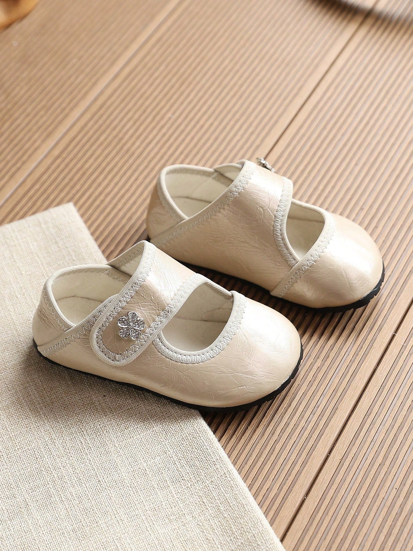 1 Pair Spring/Summer Korean Style Comfortable Soft Sole Indoor Shoes For Kids/Toddlers