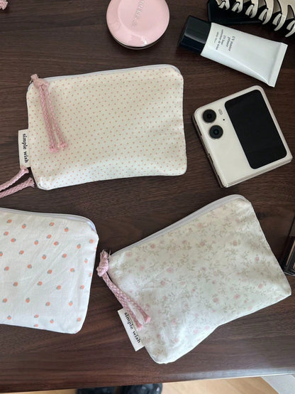 1 PC Red Polka Dot Girls Cute Mini Coin Purse Wallet Makeup Cosmetic Skincare Storage Bag With Zipper,For Lip Oil,Sunscreen Cream,Hand Cream,Sanitary Napkin,Daily Commute Travel Cruise Dorm Essentials