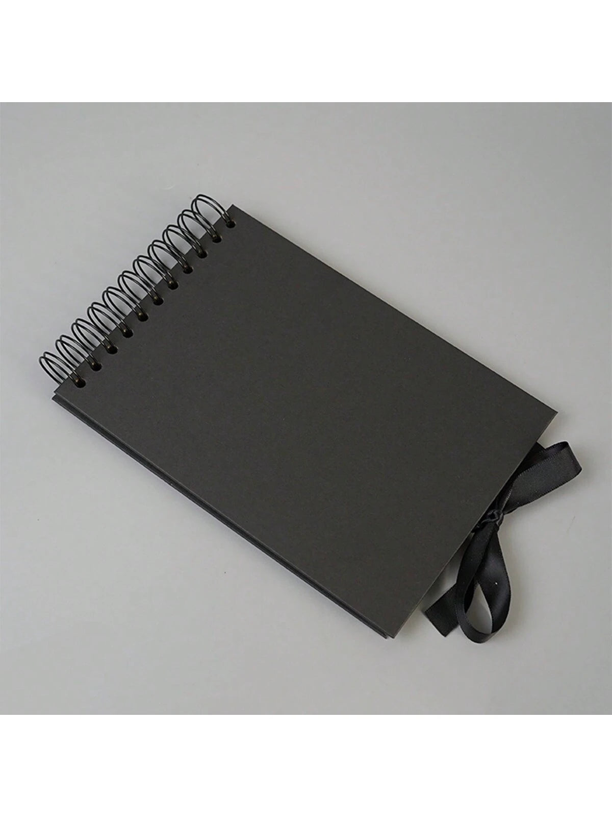 1 Piece 60 Pages (30 Sheets) Scrapbook Album, (Black, Small 8.3*5.7inch), Kraft Paper Scrapbook Album For Wedding Guest Book And Anniversary, Family DIY Scrapbook- For Craft Paper DIY, Christmas Gift