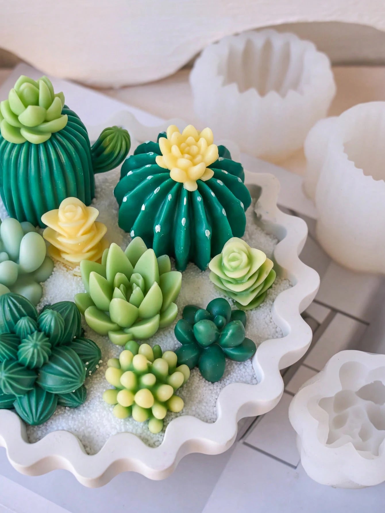 10PCS Silicone Mold For DIY Candle Making,Succulent & Cactus Plant Pot Epoxy Resin Crafting,Home Decor,Room Decor,Wedding Decor,Handmade Aromatherapy Candle Plant Mold,Soap Mould,Epoxy Resin Gypsum Mo