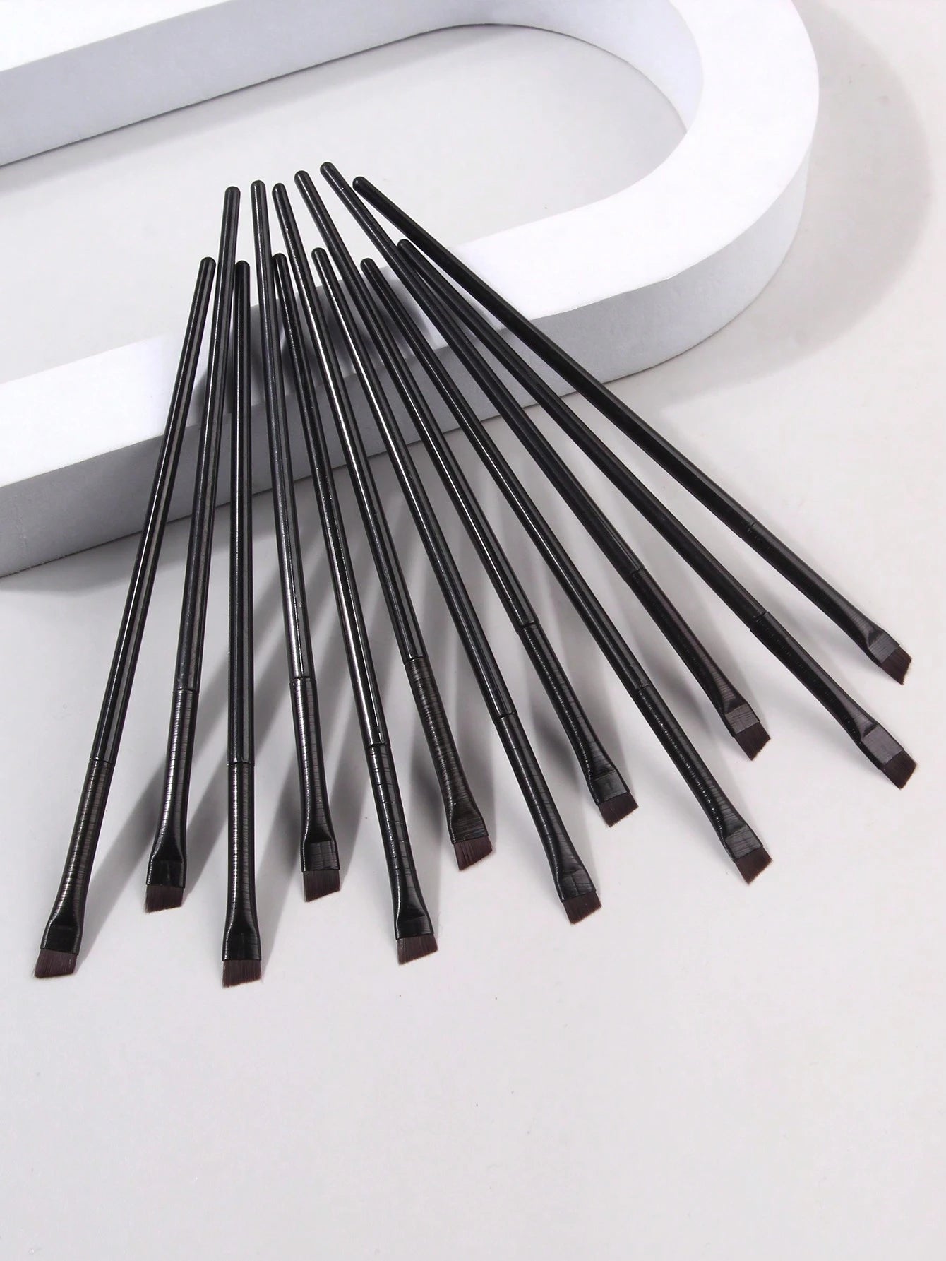 12pcs Black Ultra-Fine Knife-Edge Eyeliner Brush, Soft Hair Makeup Brush, Portable Eyebrow Brush, Multi-Functional Lying Silkworm Brush Has Always Been A Versatile Makeup Tool.,Eyebrow Brush,Eyeshadow