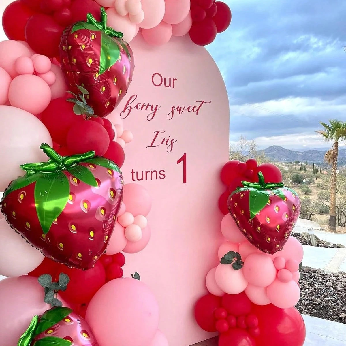 135pcs Strawberry Balloons Garland Arch Kit- Different Size Red And Pink Balloons For Birthday Babyshower Sweet Strawberry Party Decorations