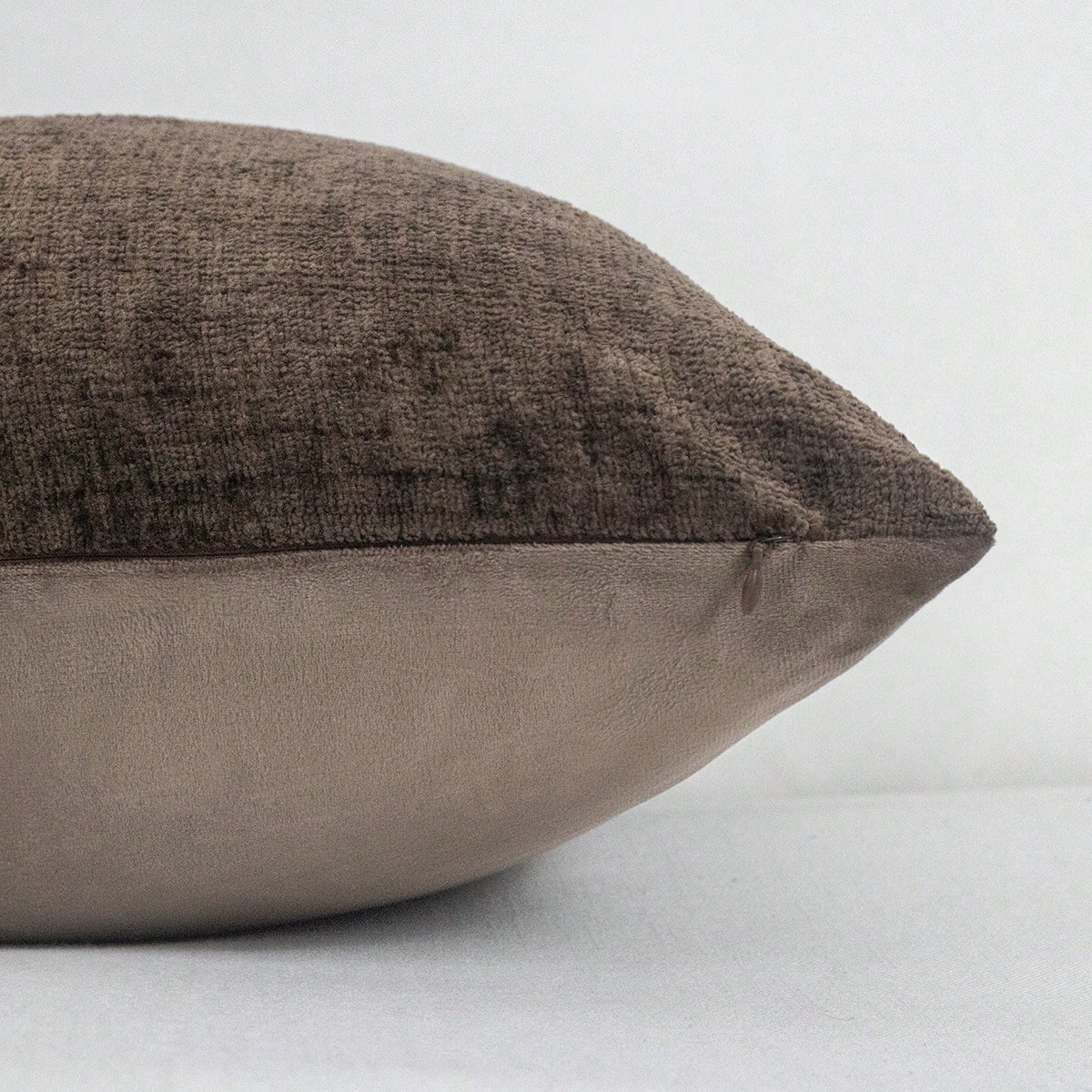 1pc 18x18 Inch Brown Sofa Pillow Case, Soft Comfortable Textured Chenille Pillow Cover, Suitable For Home Decor, Sofa, Living Room Cushion, Bedroom