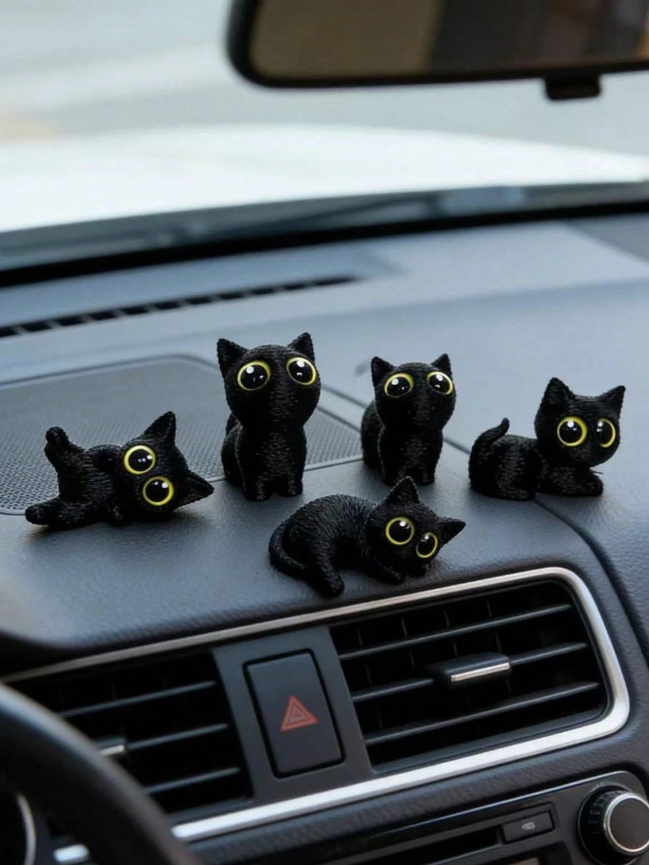 1pc/5pcs Cute Big-Eyed Cat Car Decor Ornament, Automotive Interior Decoration