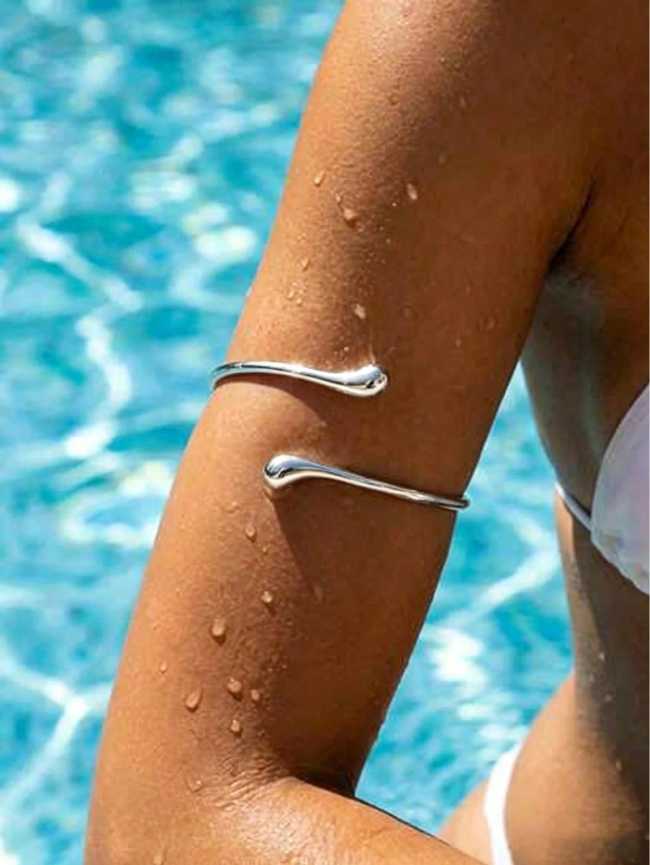 1pc Bohemian Vacation Lava Open Teardrop Cuff Bracelet, Suitable For All Seasons, Halloween, Party, Gift, Daily Wear