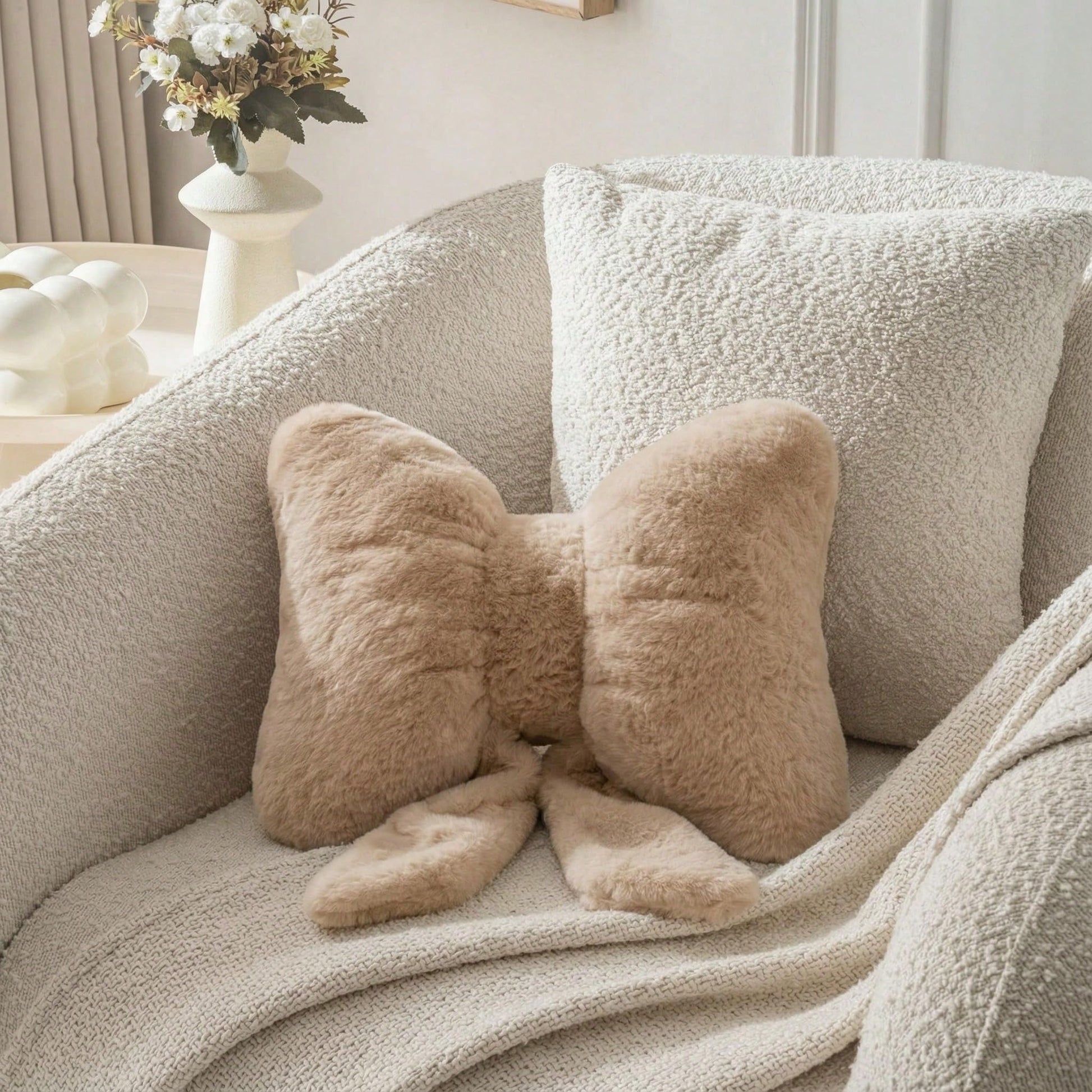 1pc Bowknot Decorative Cute Throw Pillow, Soft Plush Cushion For Bed Sofa Home Decor, Suitable For Sofa Bedroom Living Room, Indoor Decoration, Pillowcase, Wedding, Bedroom Decor, Valentine's Day, Tha