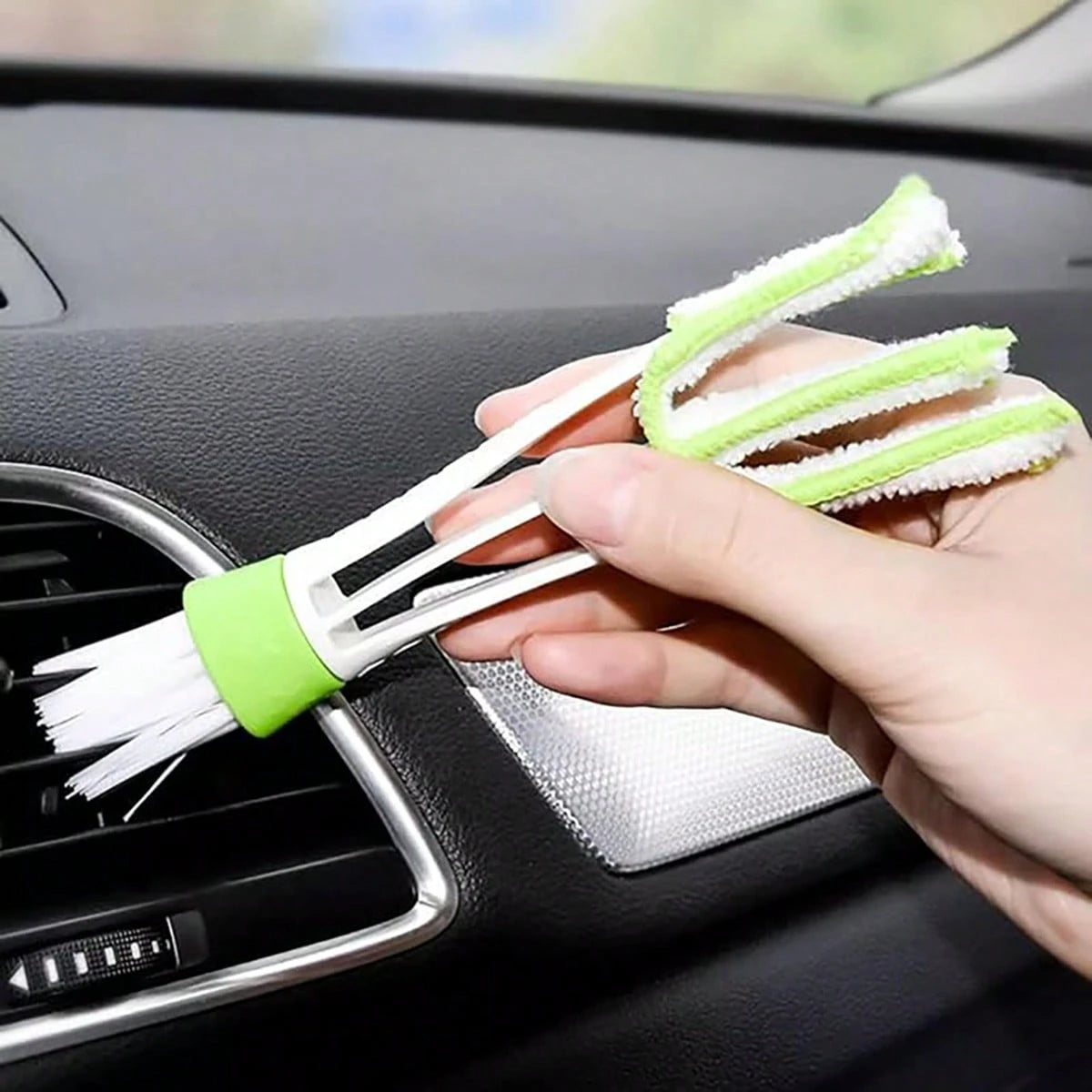 1pc Car Interior Cleaning Brush With Soft Bristles For Cleaning Dust And Debris In Small Gaps And Vents, Versatile Car Cleaning Tool For Dashboard And Air Vent, Automotive Detailing Brush