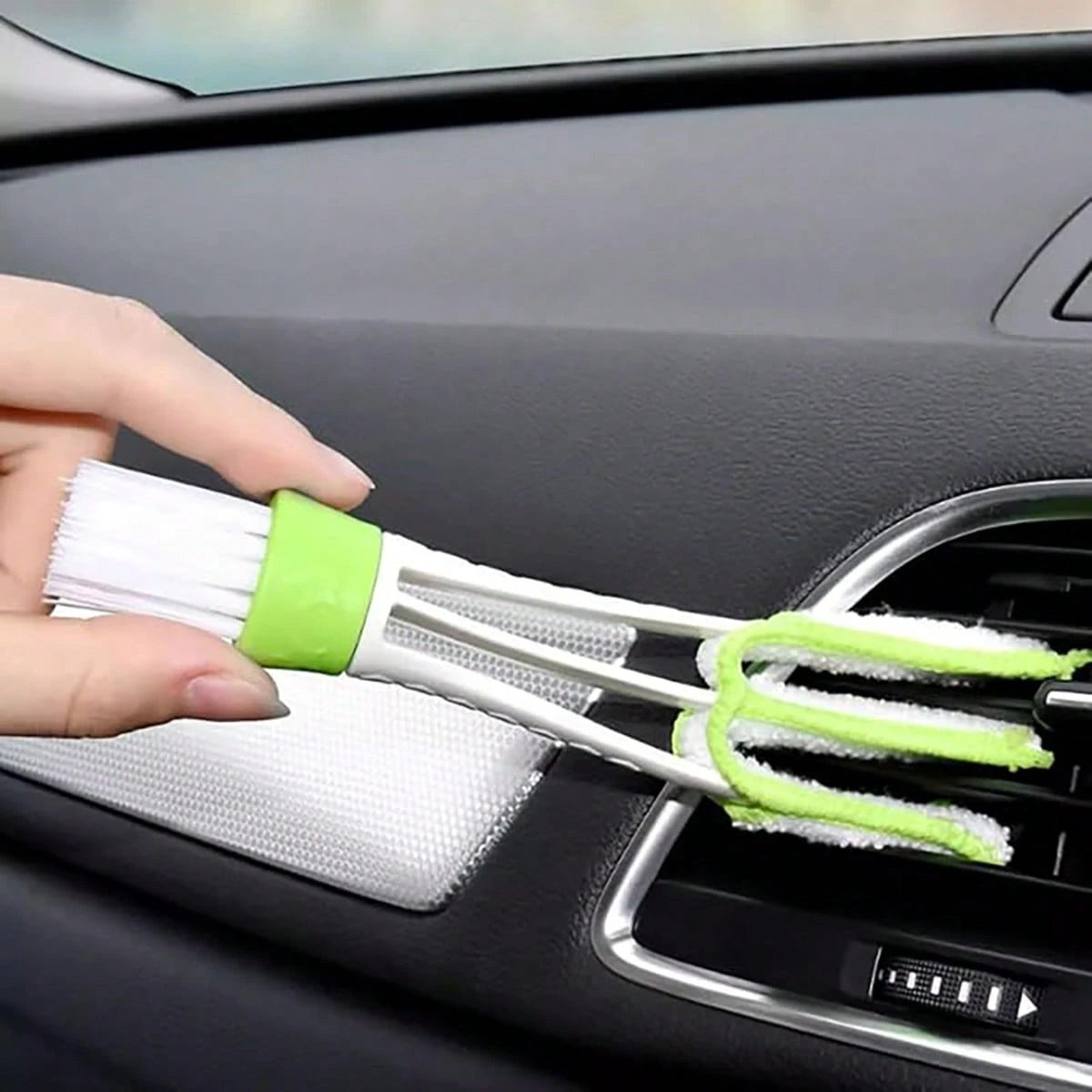 1pc Car Interior Cleaning Brush With Soft Bristles For Cleaning Dust And Debris In Small Gaps And Vents, Versatile Car Cleaning Tool For Dashboard And Air Vent, Automotive Detailing Brush