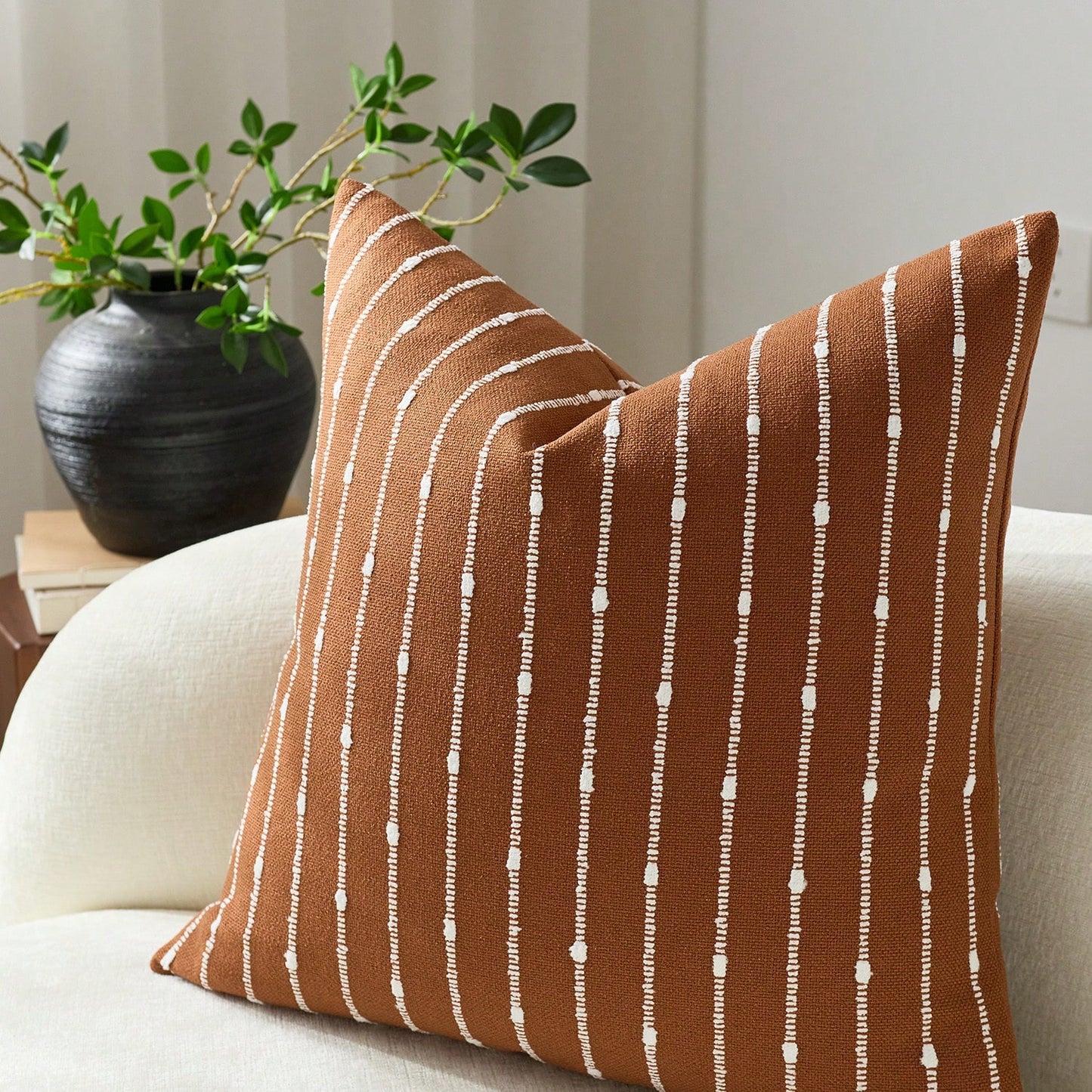 1pc Caramel (Without Filling) Jacquard Velvet Decorative Throw Pillow Cover, Comfortable Modern Striped Textured Cushion Cover Suitable For Sofa, Bedroom, Living Room, Showroom, All Seasons