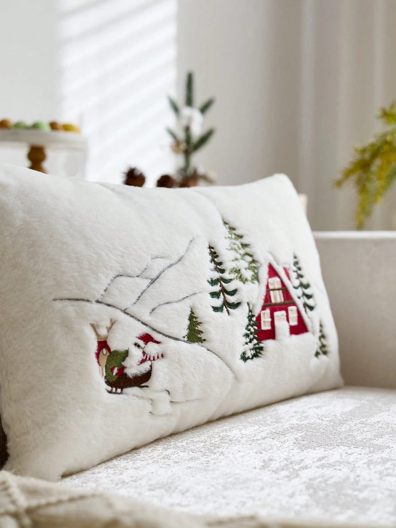 1pc Christmas Santa Claus Red House & Christmas Tree Embroidered Cushion Cover, Suitable For Indoor Decoration, Christmas Decorative Pillow Cover, Pillow Insert Not Included