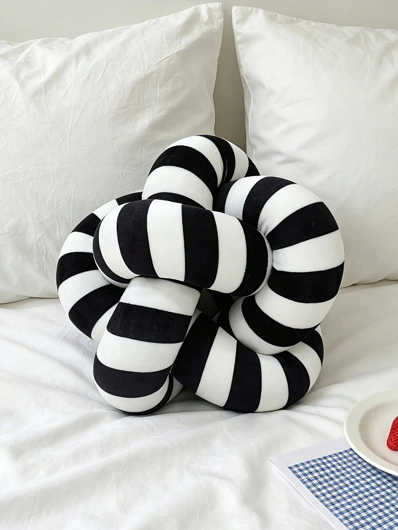 1pc Classic Black & White Striped Knotted Throw Pillow, Minimalist Ins Style Creative Ball Shaped Sofa Cushion, Suitable For Bedroom & Living Room Decor, Handmade Knitted, 3 Size Options