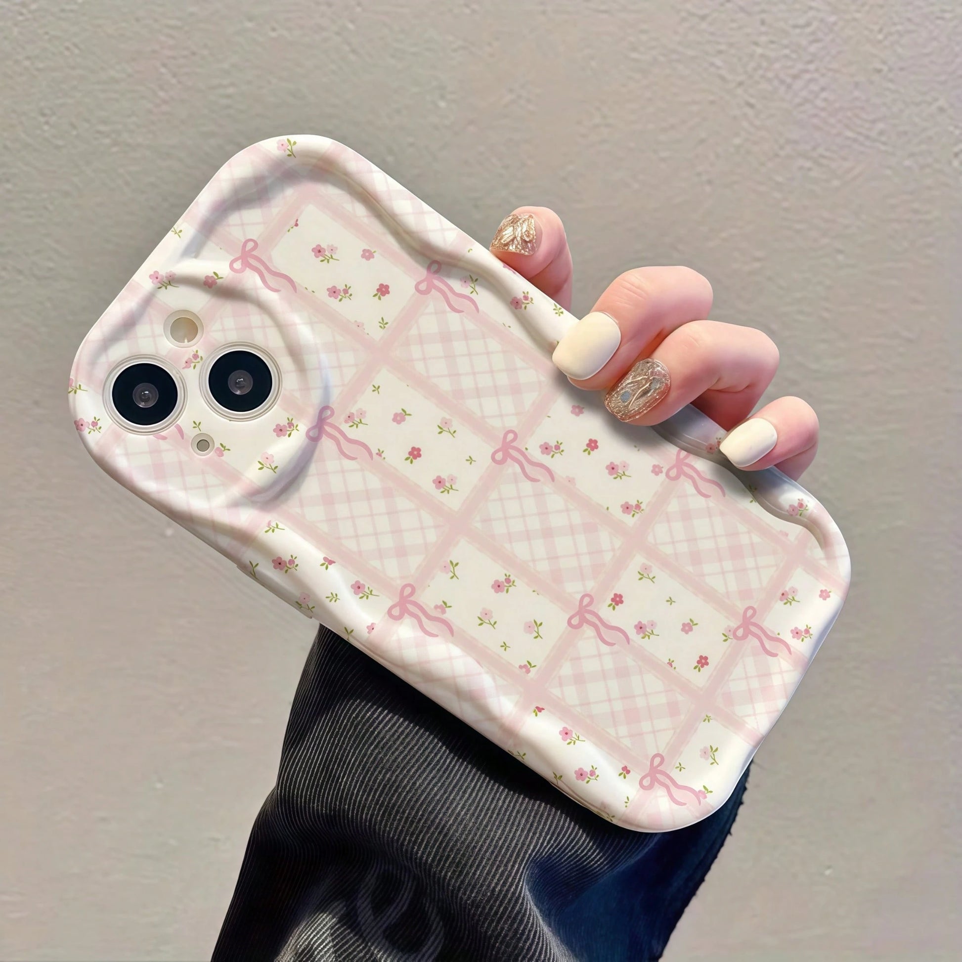 1pc Creative Pink Bow Plaid Striped Wavy Shape Screen Edge Protective Phone Case Compatible With Apple 7/8/X/XR/XSMAX/11/12/13/14/15/16/17 Pro Max, A14/A15/A16/A17/A04/A05/A06/A07/A54/A55/A56/A57/A34
