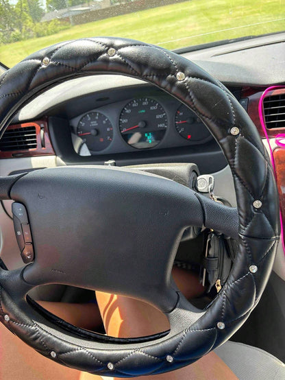 1pc Diamond Leather Shiny Universal Car Steering Wheel Cover 15 Inch- Black & White