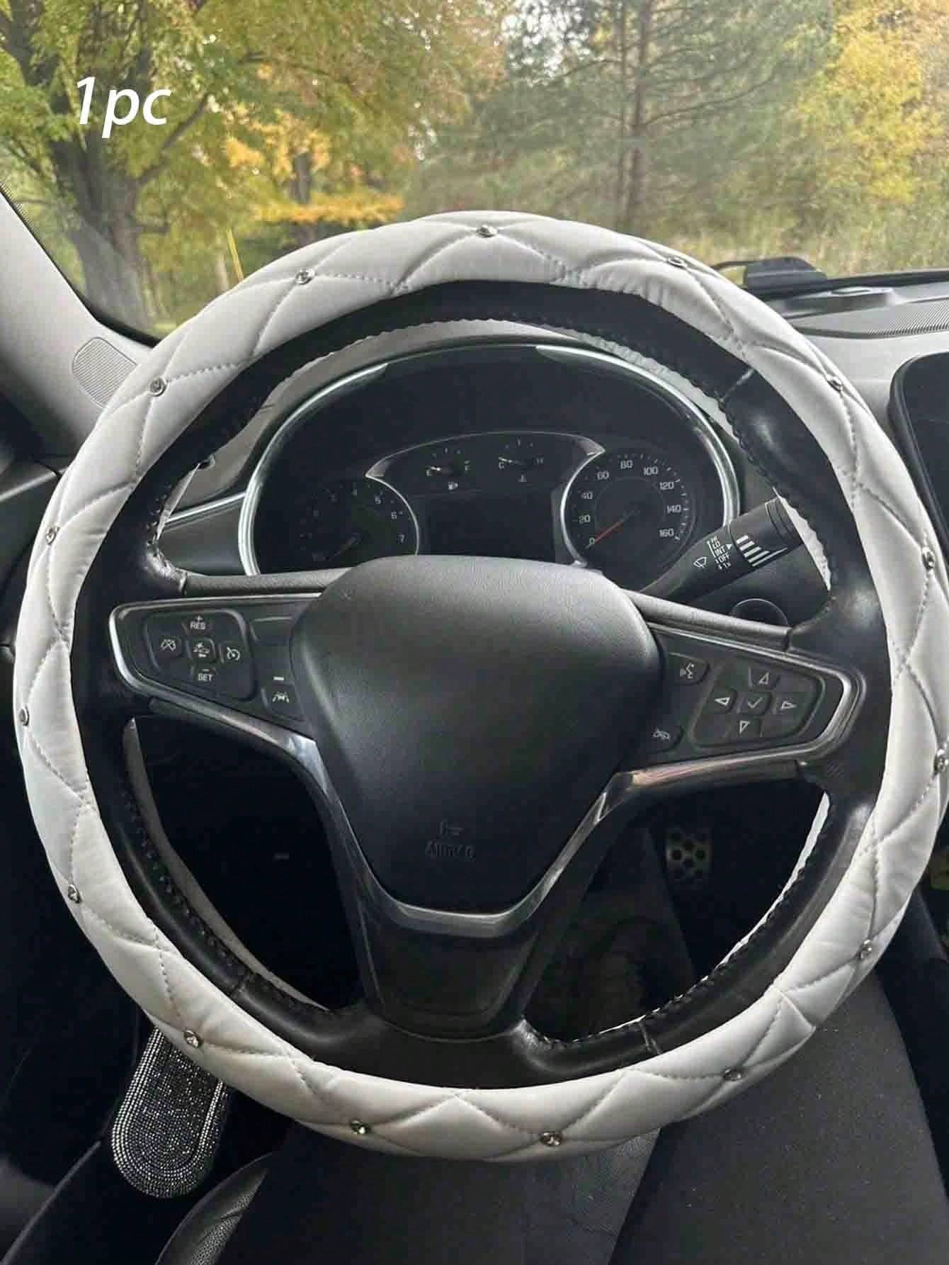 1pc Diamond Leather Shiny Universal Car Steering Wheel Cover 15 Inch- Black & White