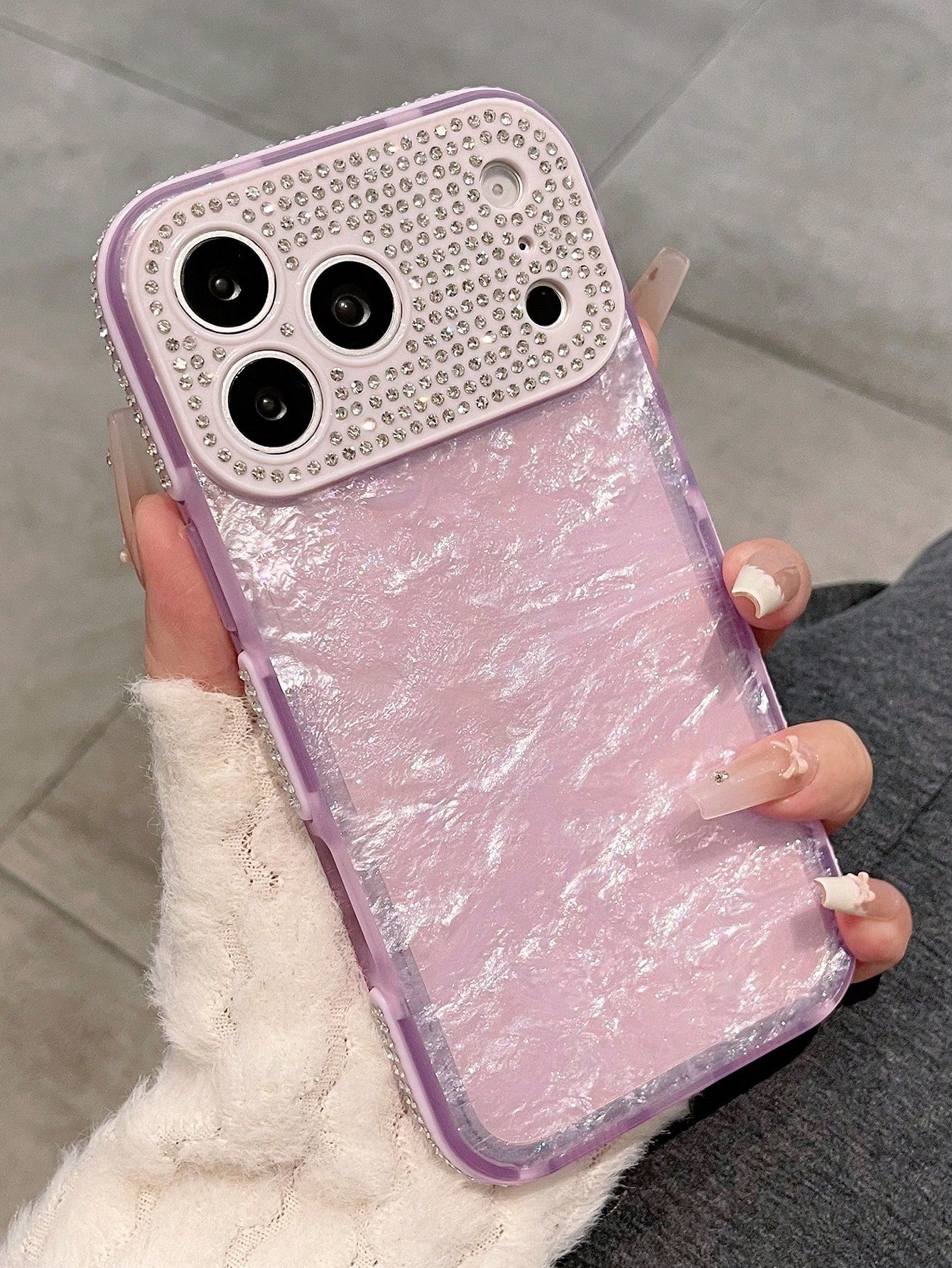 1pc Dual-Color Rhinestone Gilded Shell + Full Rhinestone Large Window Phone Case Compatible With Iphone 17pm, Full Coverage For Apple 16pm, 15
