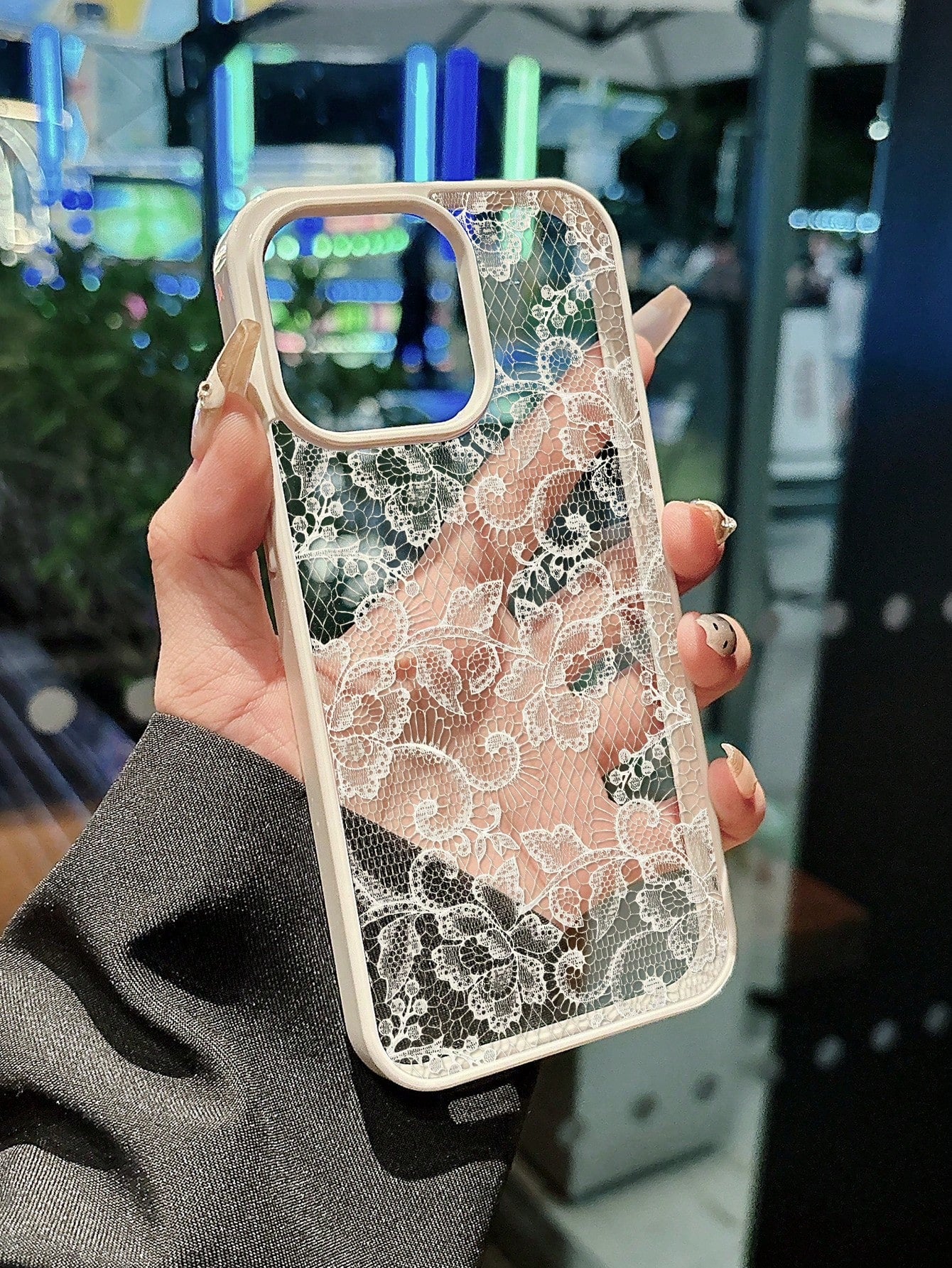 1pc Elegant White Lace Floral Pattern Phone Case, TPU Shockproof Protective Cover, Compatible With IPhone 17/16/15/14/13/12/11/Pro/Pro Max/Plus, Suitable As Gift For Family, Couples, Friends