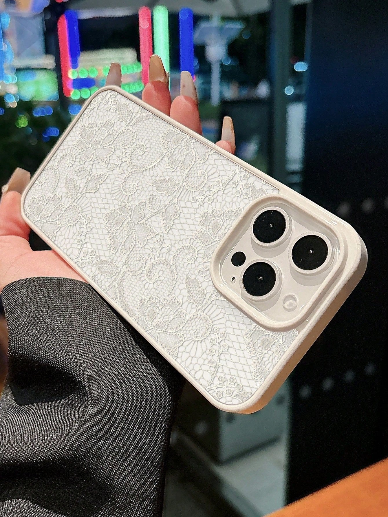 1pc Elegant White Lace Floral Pattern Phone Case, TPU Shockproof Protective Cover, Compatible With IPhone 17/16/15/14/13/12/11/Pro/Pro Max/Plus, Suitable As Gift For Family, Couples, Friends