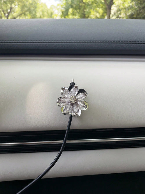 1PC Faux Crystal Bead Car Dashboard Data Cable Organizer Magnetic Cable Management Clip (Charging Cable Not Included)