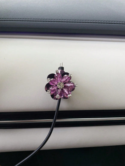 1PC Faux Crystal Bead Car Dashboard Data Cable Organizer Magnetic Cable Management Clip (Charging Cable Not Included)