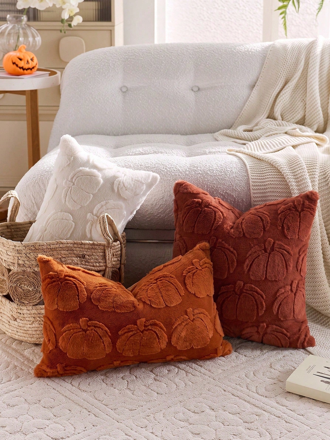 1pc Halloween Caramel Pumpkin Decorative Throw Pillow Cover, Reverse Dutch Velvet Fabric, Square Cushion Cover, Holiday Home Pillowcase Decor, Soft Comfortable Velvet Fabric, Modern Decorative Sofa, H