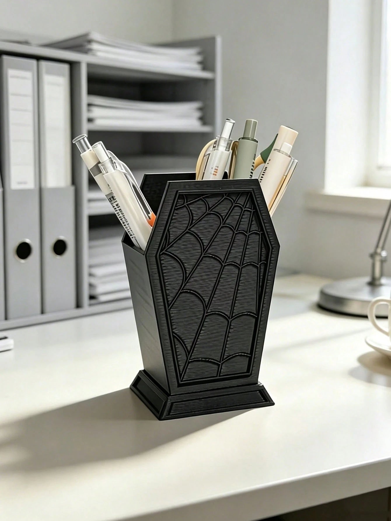 1pc Halloween Spider Web Storage Rack, Multi-Functional Makeup Brush Holder, Freestanding Desktop Organizer, Coffin Shaped Desktop Makeup Brush Holder, Suitable For Vanity Or Office Decor, Halloween A