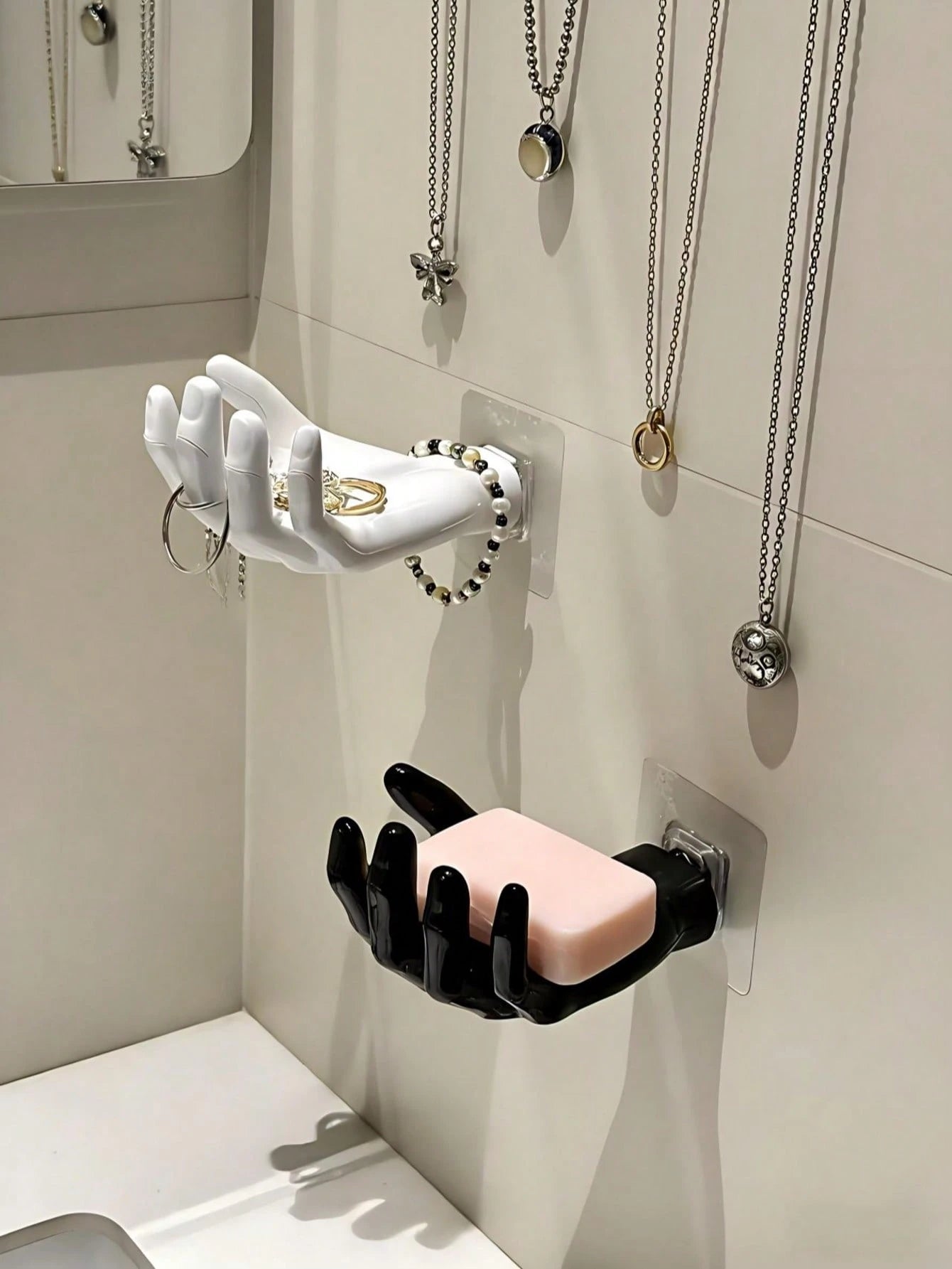 1pc Hand-Shaped Holder Rack, Creative Palm Design Wall Mount Jewelry Organizer, Soap Dish, Suitable For Bathroom, Bedroom, Vanity