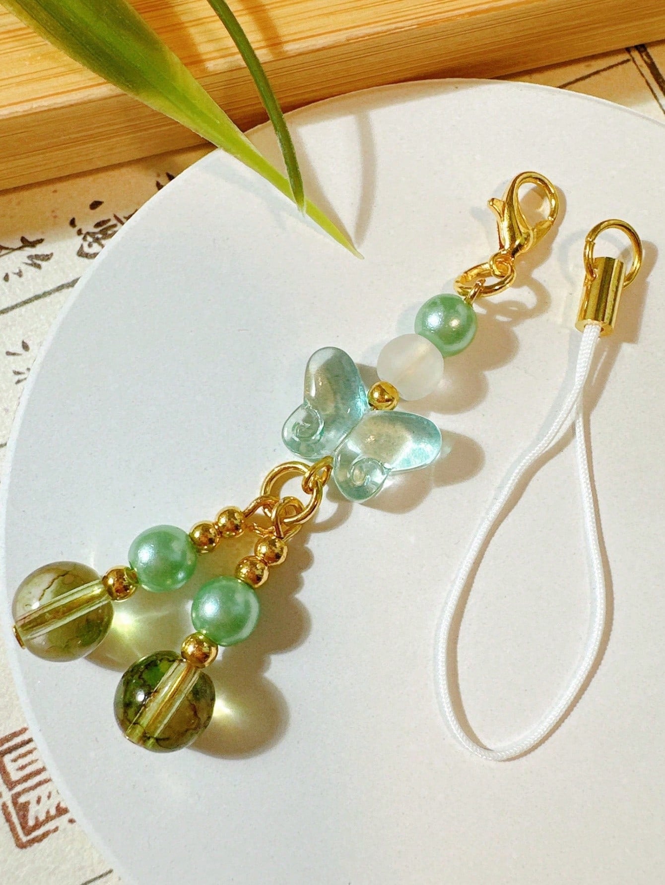 1pc Handmade Ceramic Flower & Star Phone Lanyard, Handwoven Ceramic Beaded Phone Strap, Unique Niche Mori Style Bag/Car Key Charm, Cute Small Item (Actual Size May Slightly Differ From Photo Due To Sh