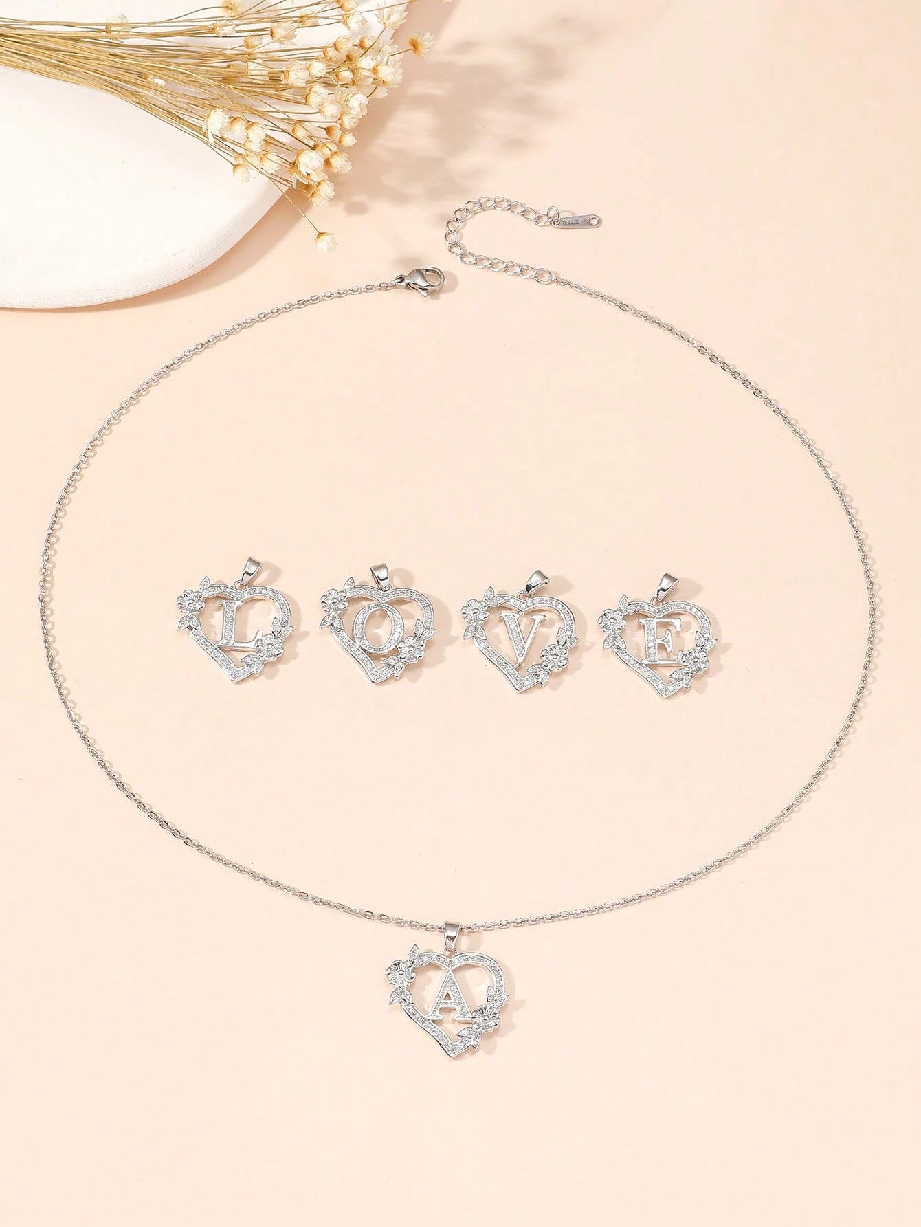 1pc Heart Flower Letter Necklace, Personalized Heart Flower 26 Letter Pendant Necklace, Suitable As Birthday Gift For Girls