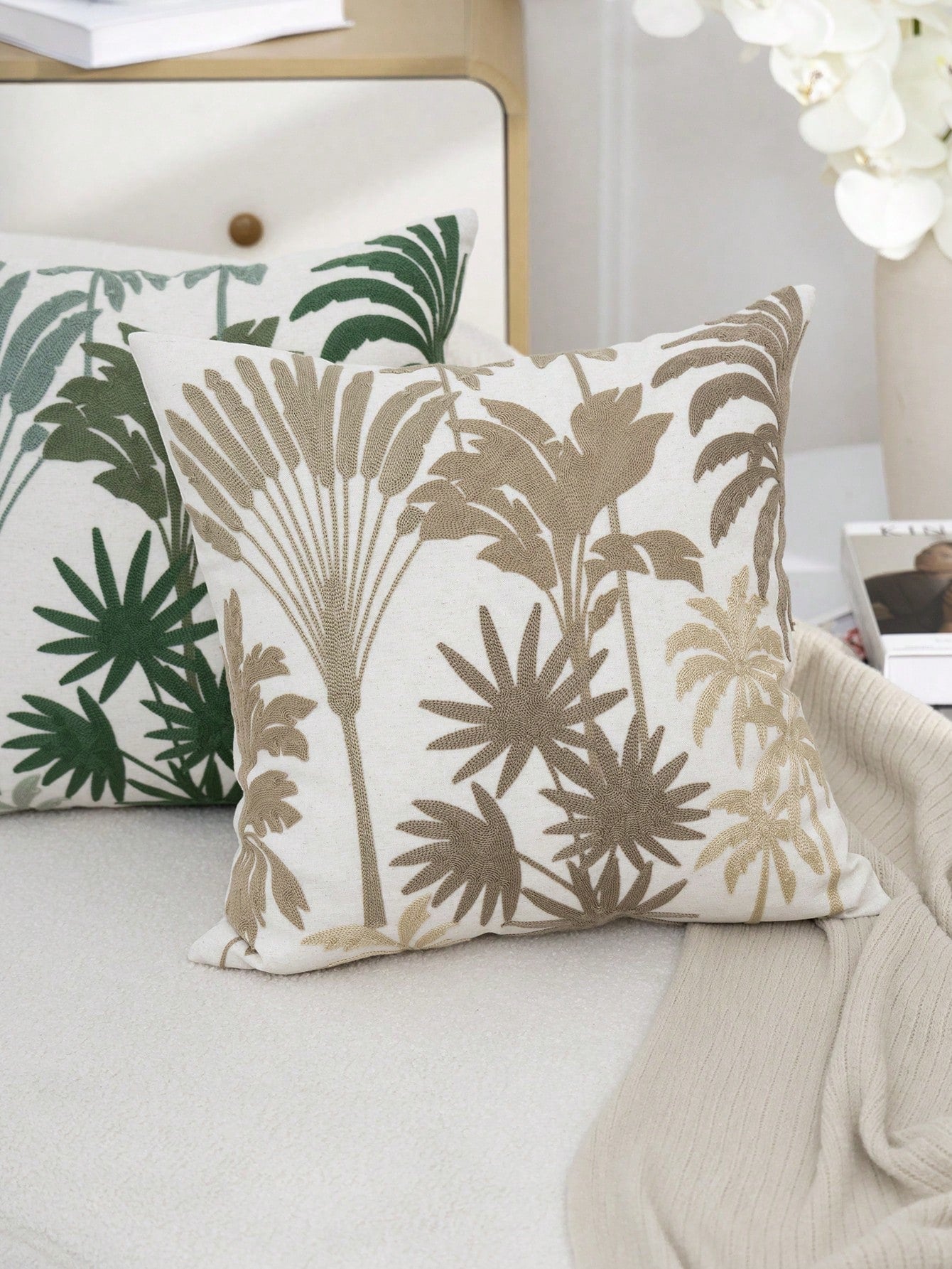 1pc Khaki Tropical Palm Plant Embroidered Pillowcase, Spring/Summer Fresh Plant Leaf Decorative Pillowcase, Suitable For Indoor Decoration, All-Season Pillowcase, Without Insert