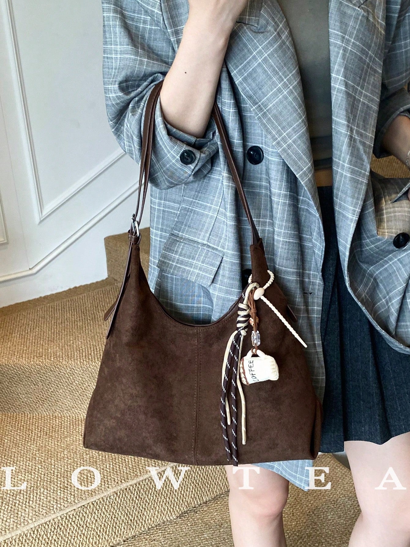 1pc Low Tea Solid Color Suede Fabric Shoulder Bag, Women's Vintage Casual Large Capacity Shoulder Messenger Bag, Double Handle Design, Zipper Closure, Pleated Design, Magnetic Snap Closure, Suitable F