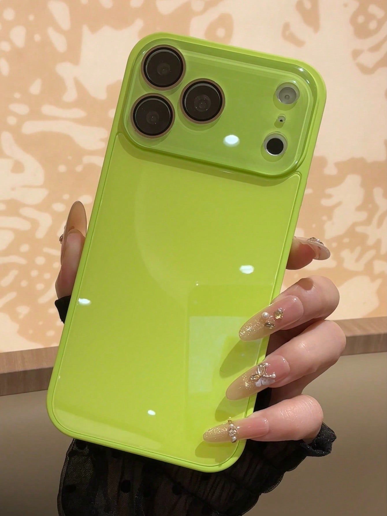 1pc Luxury Metal Paint Camera Protection Electroplated Matte Magnetic Texture Phone Case, Suitable For IPhone 17 Pro Max Air 16 15 14 13 12 Pro Max Plus Wireless Charging