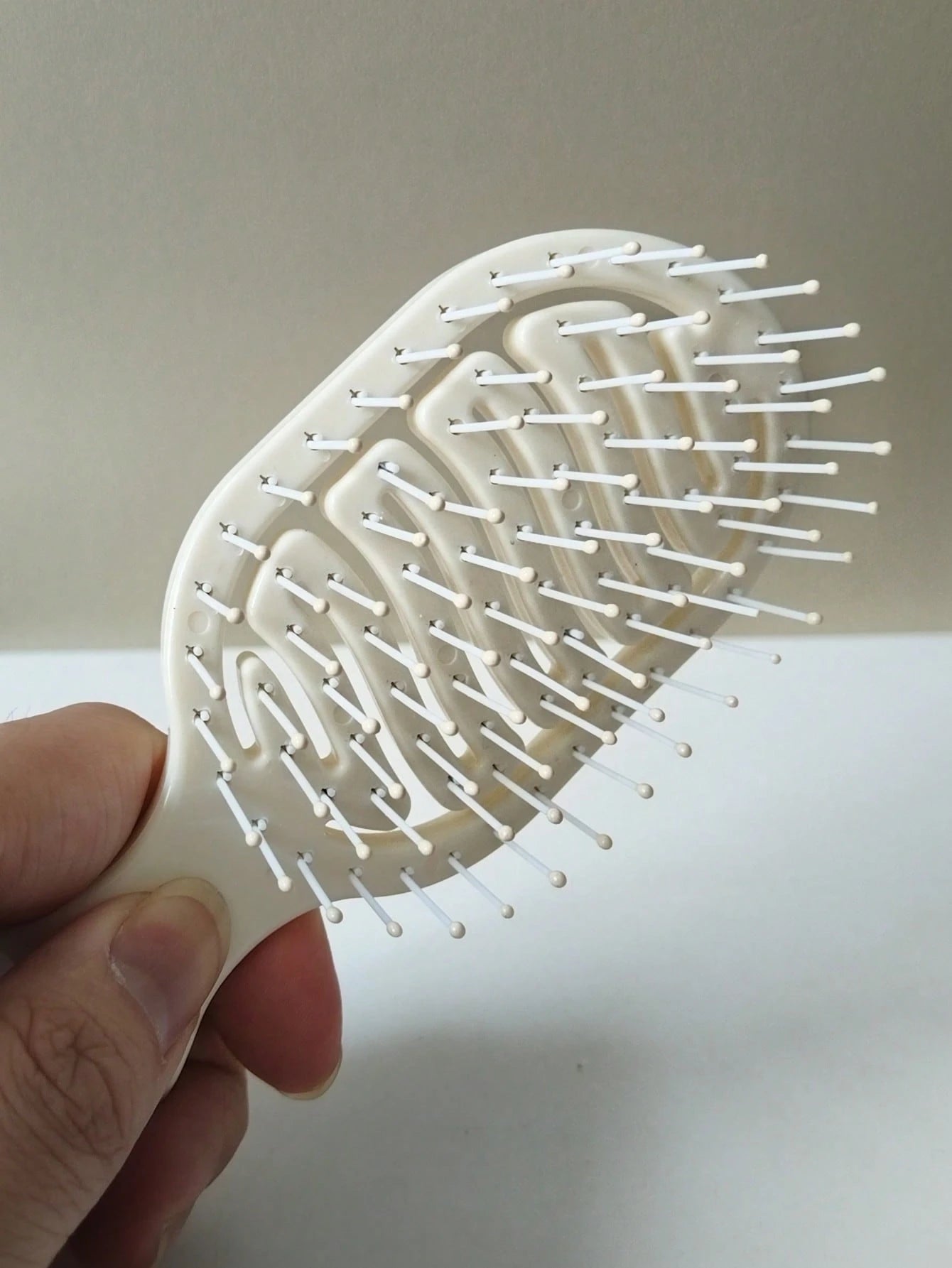 1pc Mini Size Ivory Hollow Design Styling Comb, Dual Use Wet & Dry Hair Brush, Detangling Brush For Curls, Slick Back Edge Brush, Professional Hairdressing Tool, Travel Hairbrush