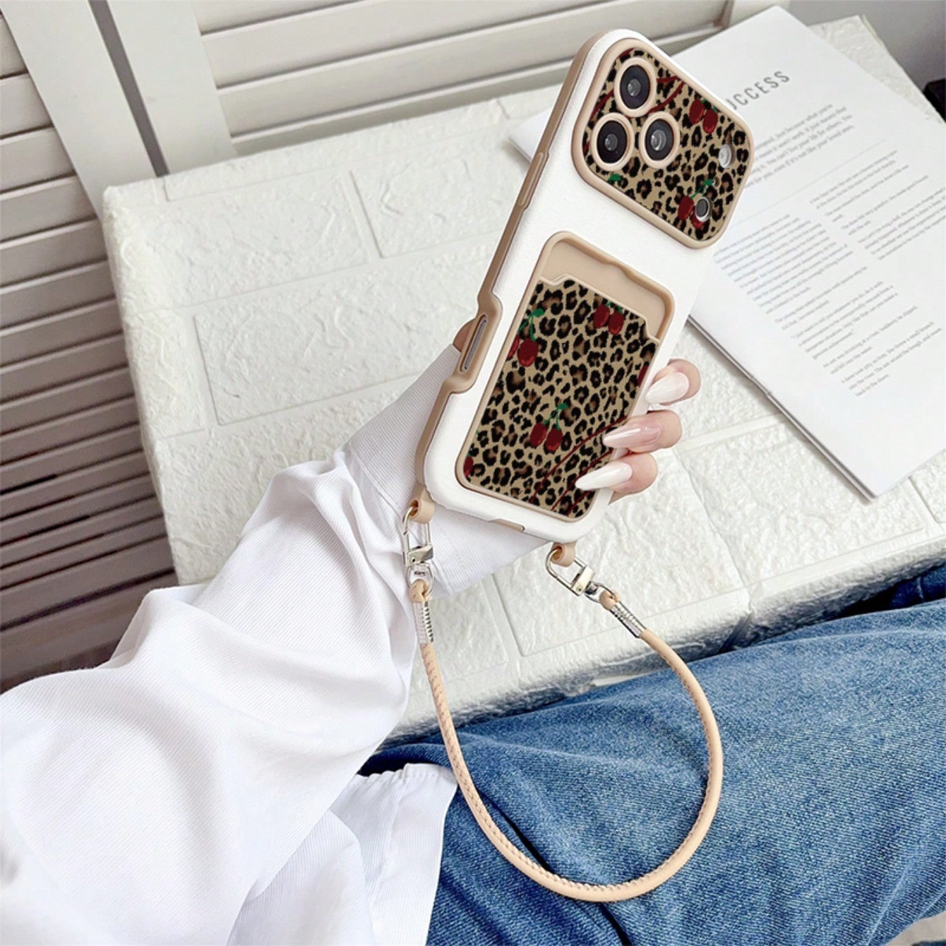 1pc Minimalist Viral Style Cocoa Card Slot Brown Leopard Print Phone Case, Pink & Black Contrast Print Anti-Loss Hand Strap Shell, Same Style Retro Sweet & Cool Shockproof Soft Case With Matching Wris