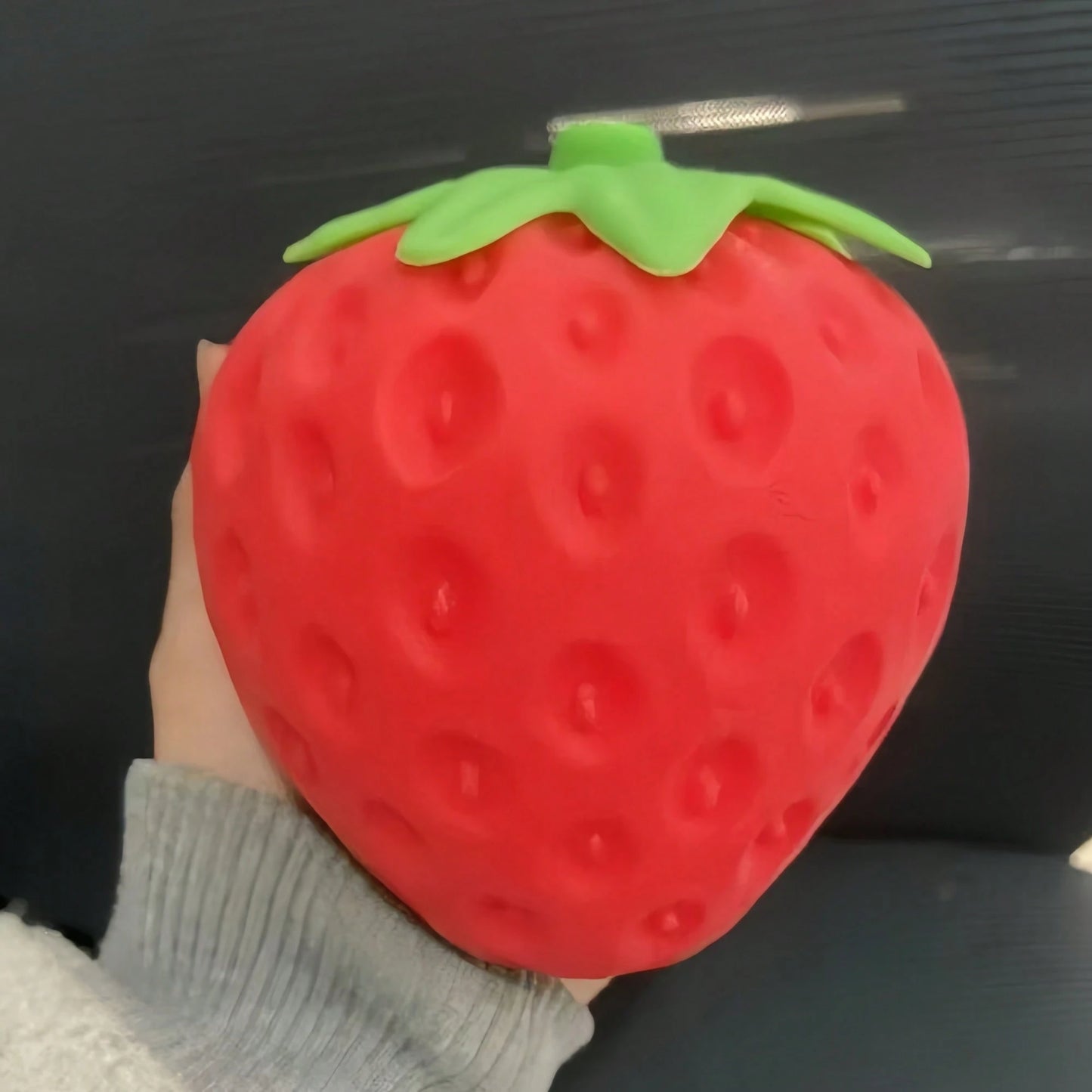 1pc New Extra-Large Strawberry Slow Rebound Toy, Giant Squeezing Toy, PU-Filled Sensory Toy, Stress-Relieving Game Toy, Suitable For Adults,Color, Style & Packaging Random