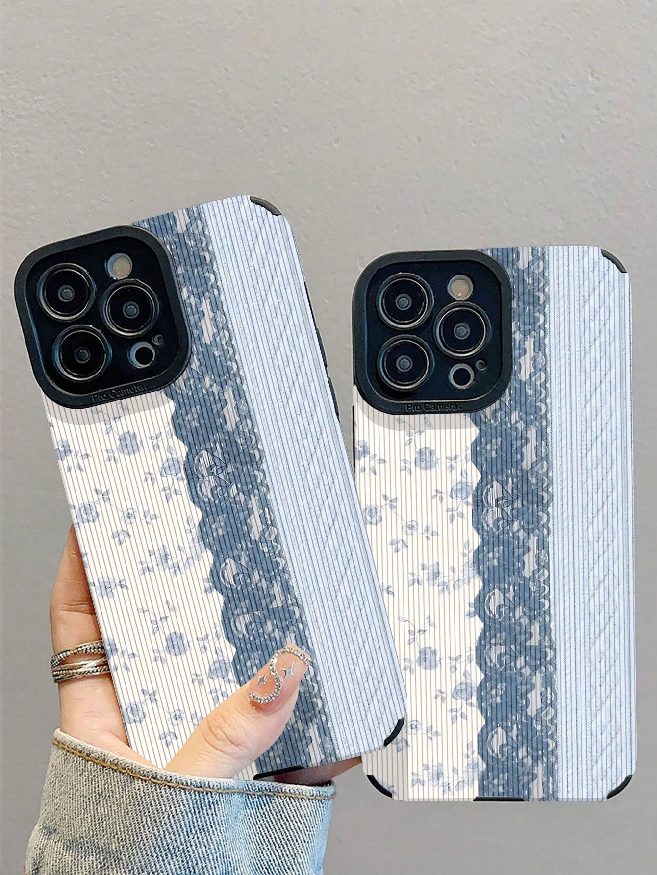 1pc New Fashion Vintage Patchwork Blue Lace Floral Pattern Shockproof Leather Phone Case, Daily Protection Essential, Style, Perfect Gift For Friends, Family, Etc., For IPhone17/17Air/17Pro/17ProMax/I