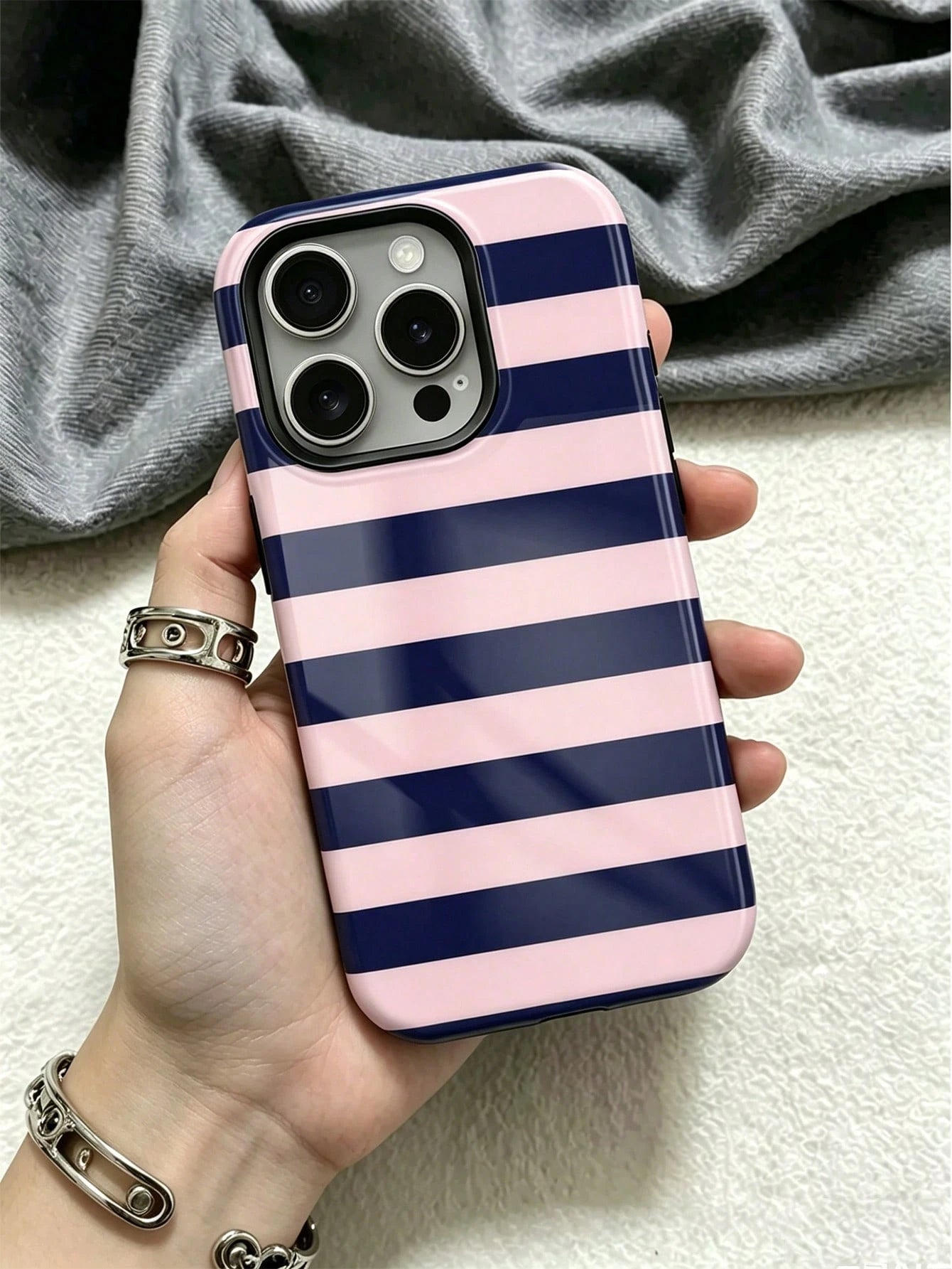 1pc New Glossy Artistic Purple Striped Pattern 2-In-1 Phile Shell Full Coverage Phone Hard Case, Suitable For IPhone 17 Pro Max/17Pro/17e/16e/16 Pro Max/15 Pro Max/14 Pro Max/13Pro/12/11/XR/XS Max/7/8