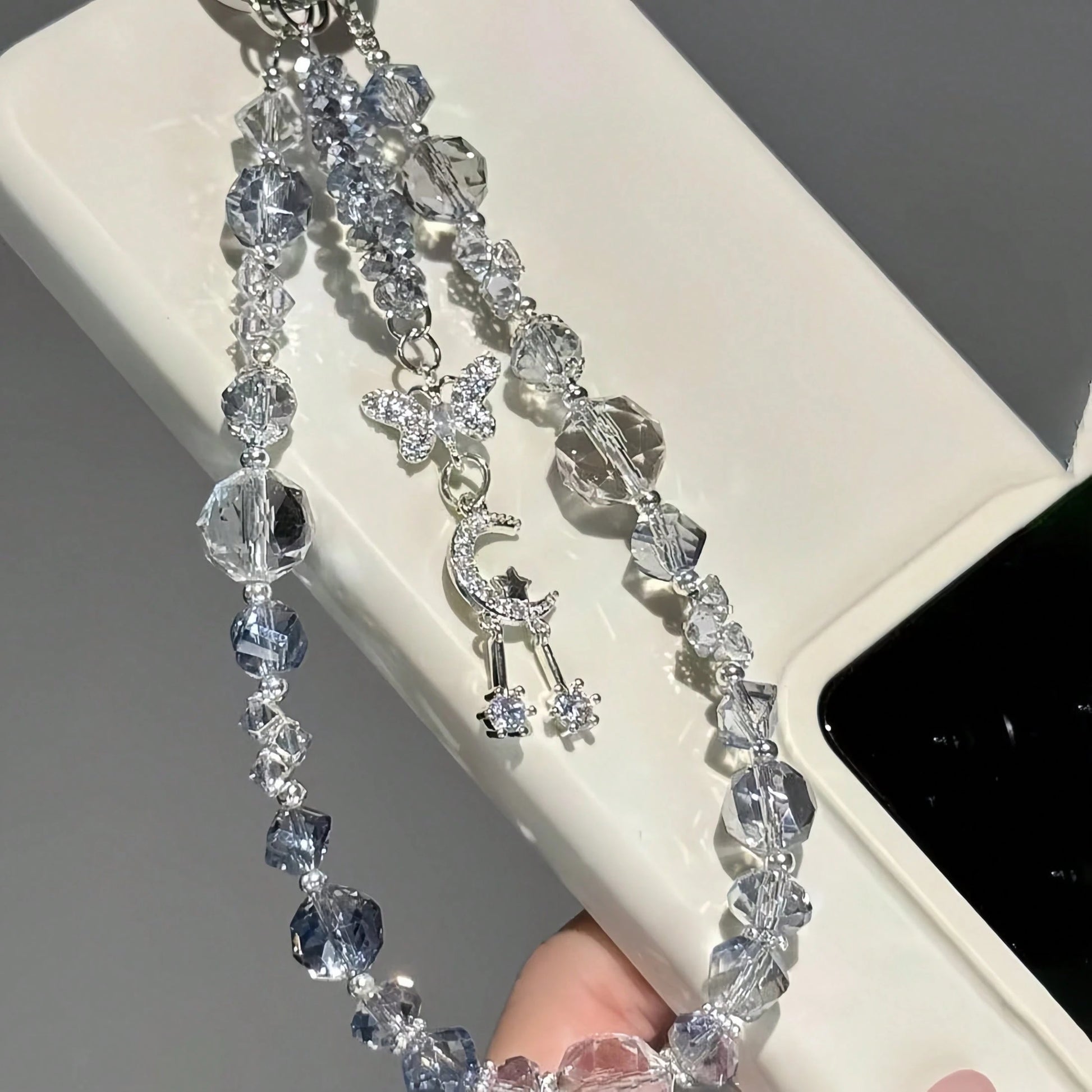 1pc Oversized Crystal Bead Phone Lanyard- Shiny Fairy Style Wrist Strap Phone Charm, Transparent Glossy Luxury Multi-Functional Phone Accessory, Suitable For Most Smartphones