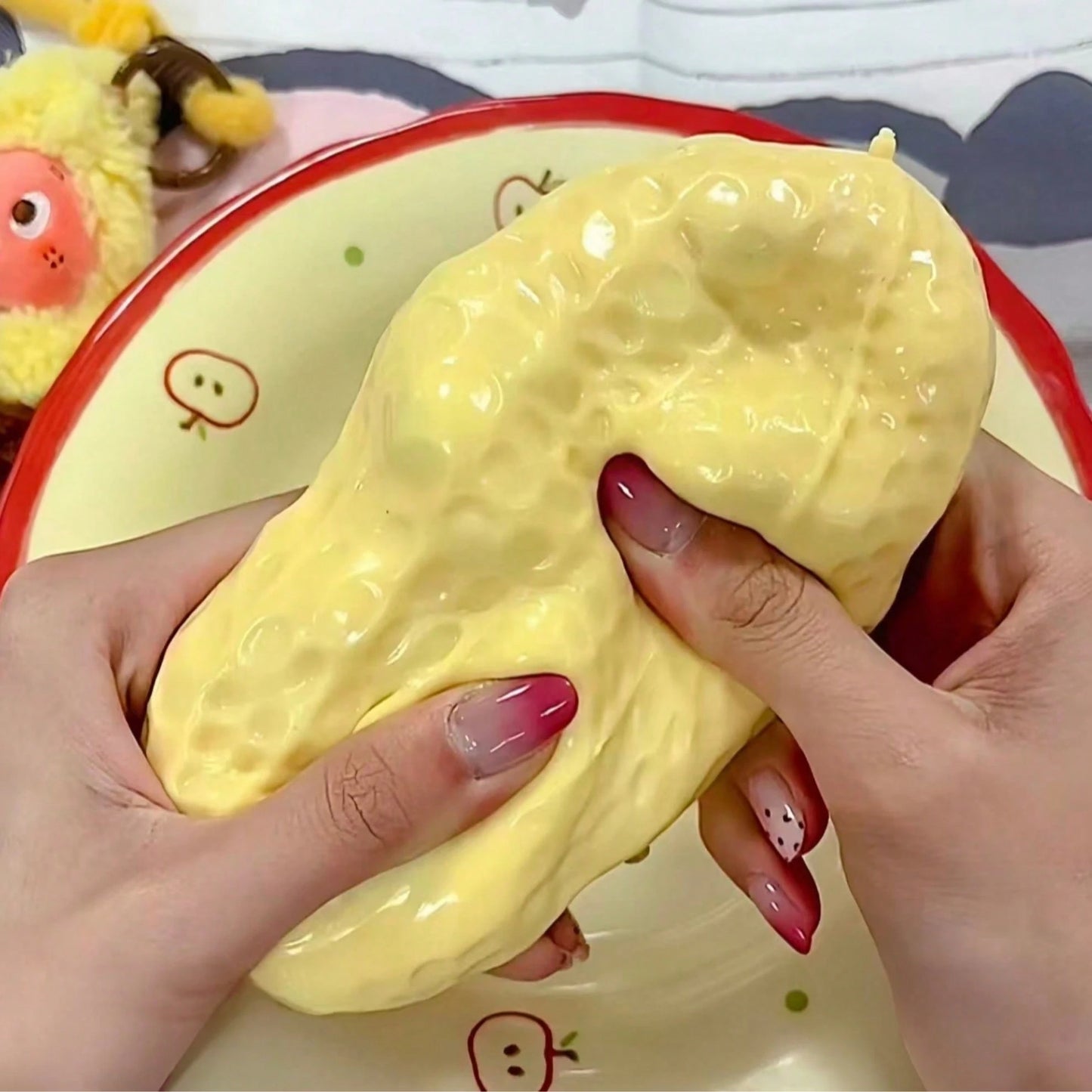 1pc Peanut Stress Ball Crunchy Squeeze Ball Squishy Toy, Buttery-Soft Feel Fidget Toy ASMR Sensory Anti Stress Toys For Adults, Birthday Gift, Holiday Gift, Perfect Gift--Squishy-Squishys-Squishies-Sq
