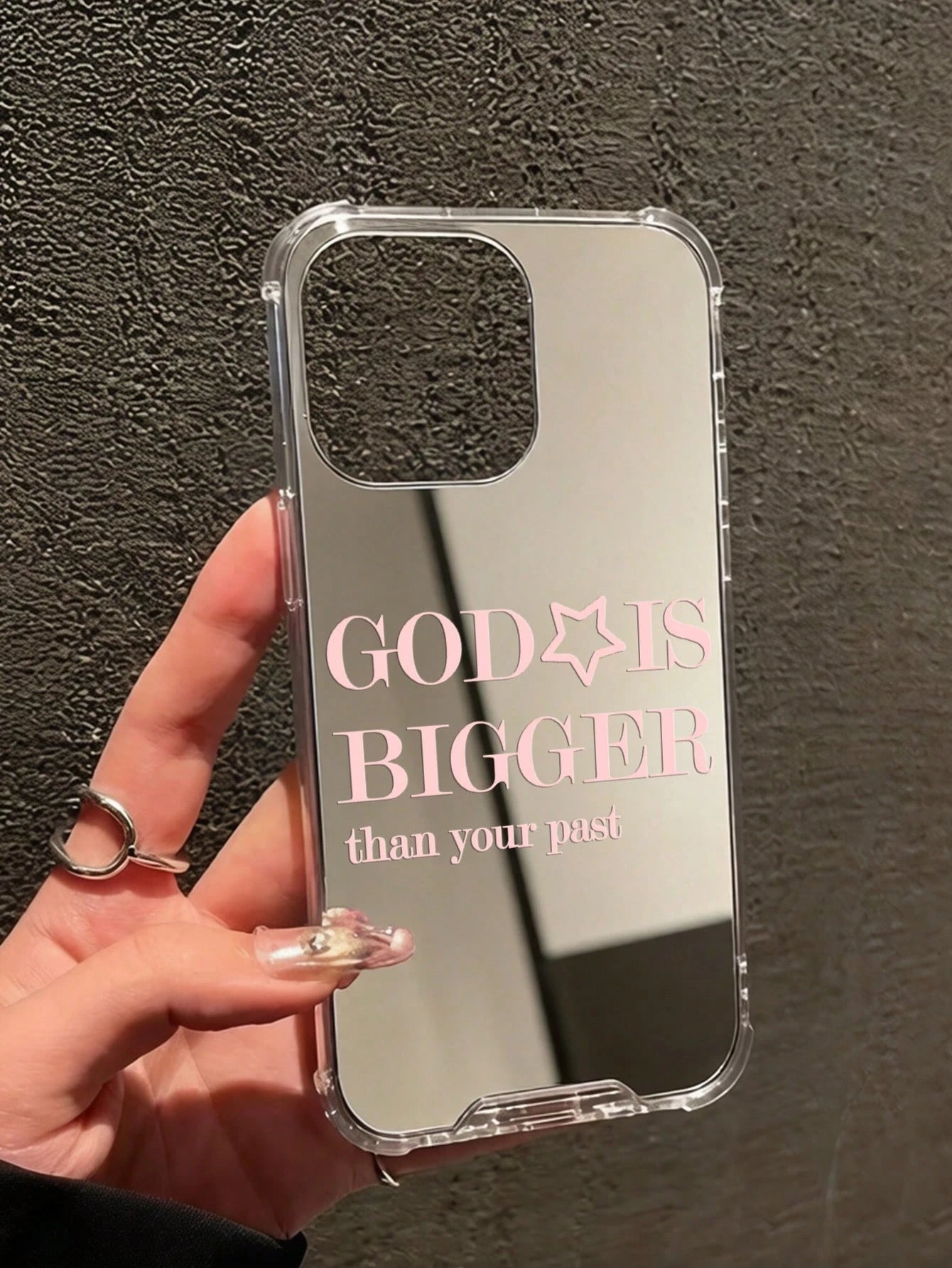 1pc Personalized Pink God Slogan Pattern Printed Mirror Acrylic Shockproof Phone Case, Compatible With 17/17pro/16/15/14/13/12/11/S25/S24/A54/A15/A14/A13, Aesthetic