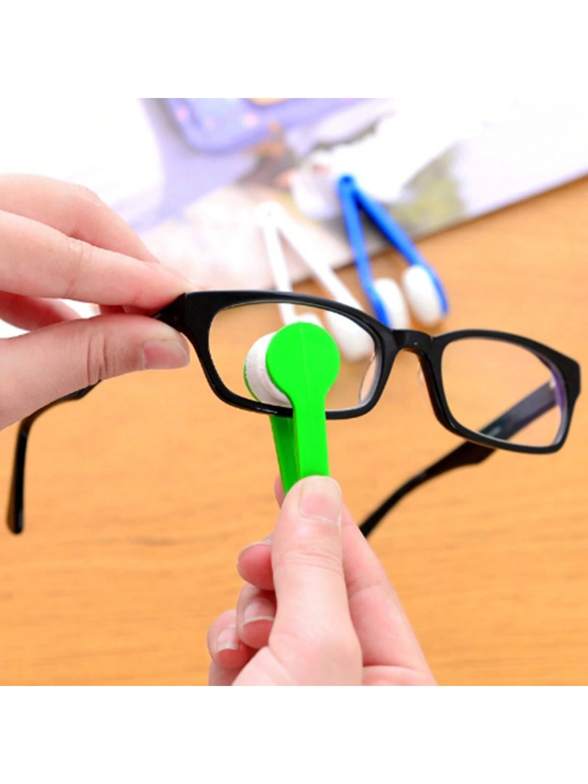 1pc Portable Suede Microfiber Eyeglass Cloth, Personal Eyeglass Cleaner, Won't Scratch Lenses