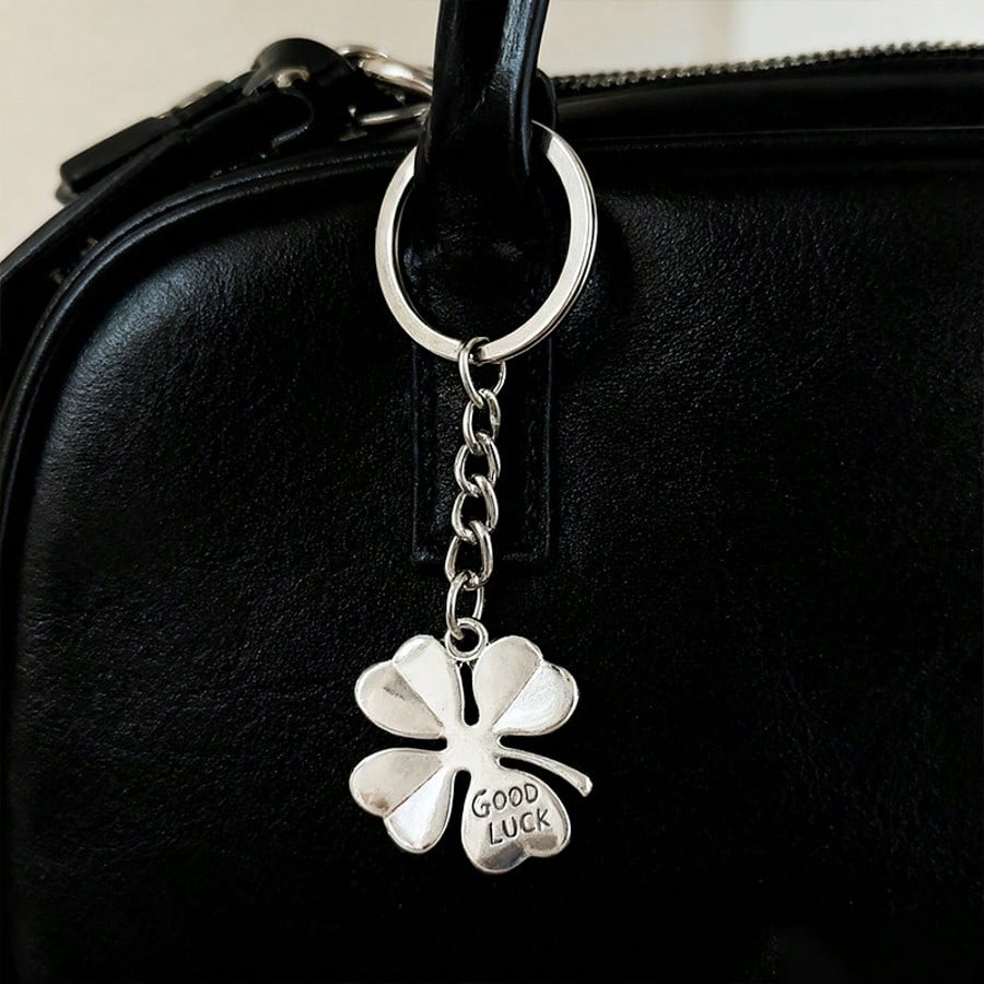 1pc Unisex Lucky Four-Leaf Clover Good Luck Keychain Pendant Metal Accessory Couple Best Friend Gift Bag Charm