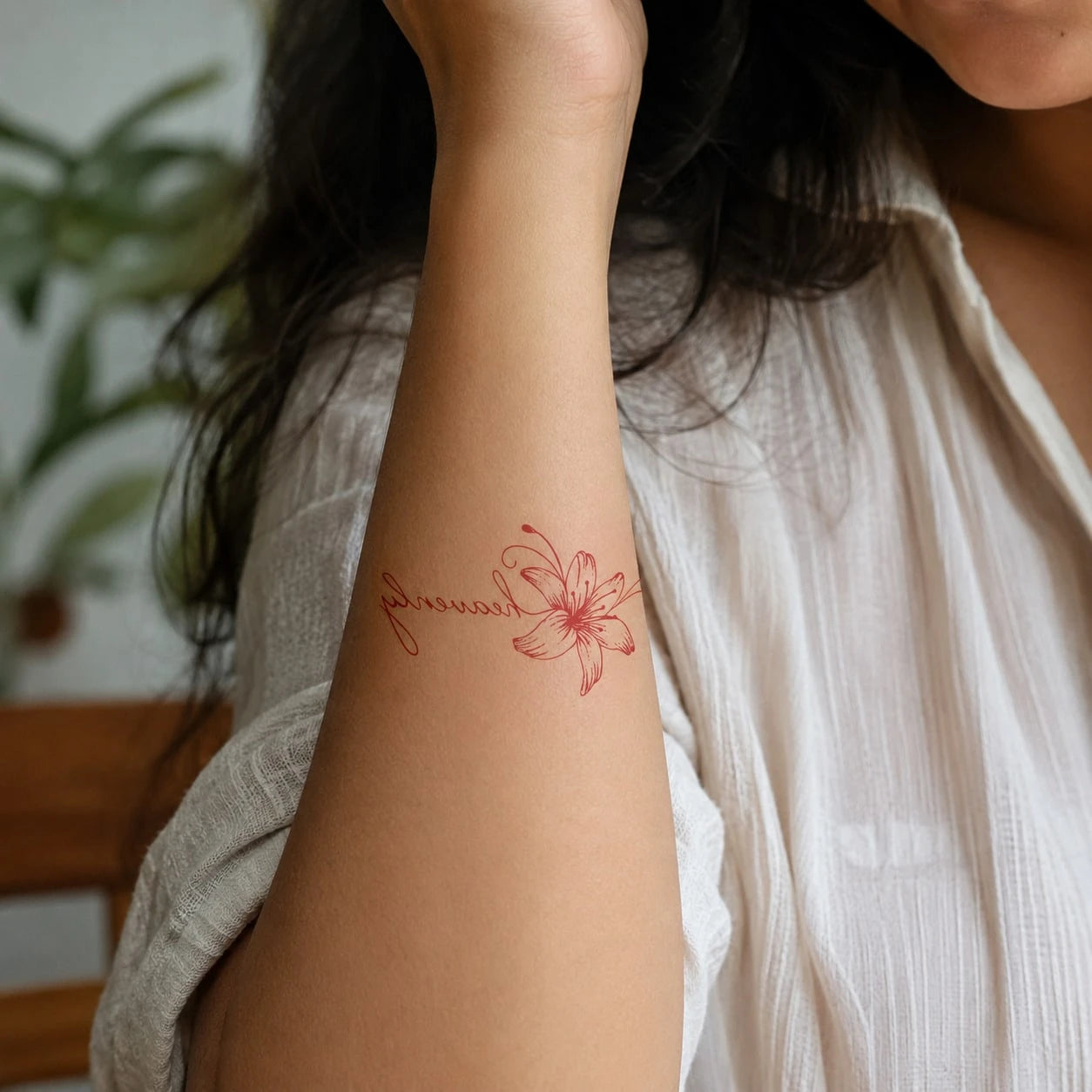 1pc Waterproof & Smudge-Proof Temporary Tattoo Sticker, PVC Faux Lily Flower Tattoo Decal, Suitable For Daily Use By Men & Women