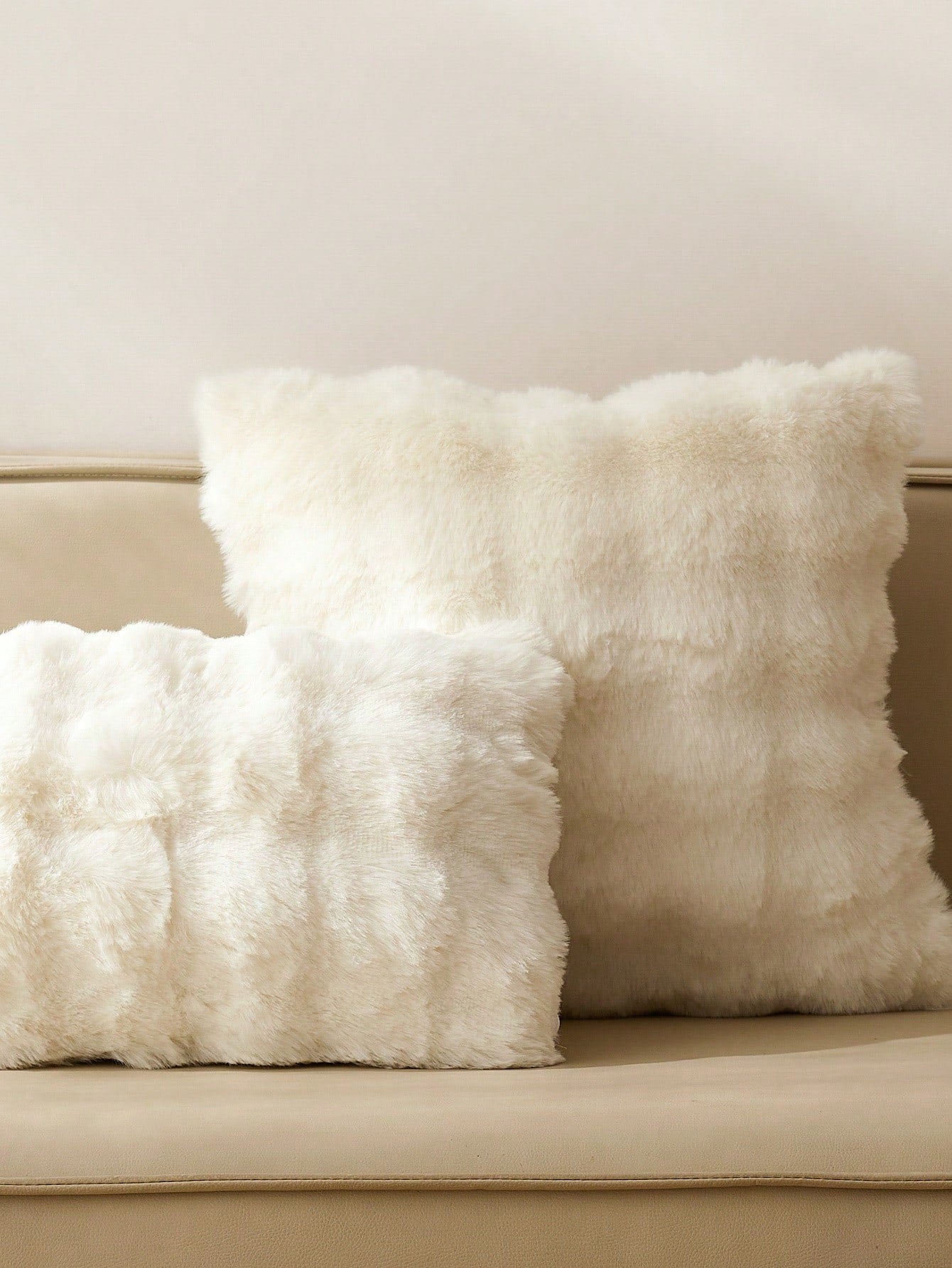1pc White Decorative Faux Rabbit Fur Cushion Cover Without Filler, Modern Flannelette Fuzzy Plush Throw Pillow Cover Zipper Closure For Home, For Sofa, Living Room
